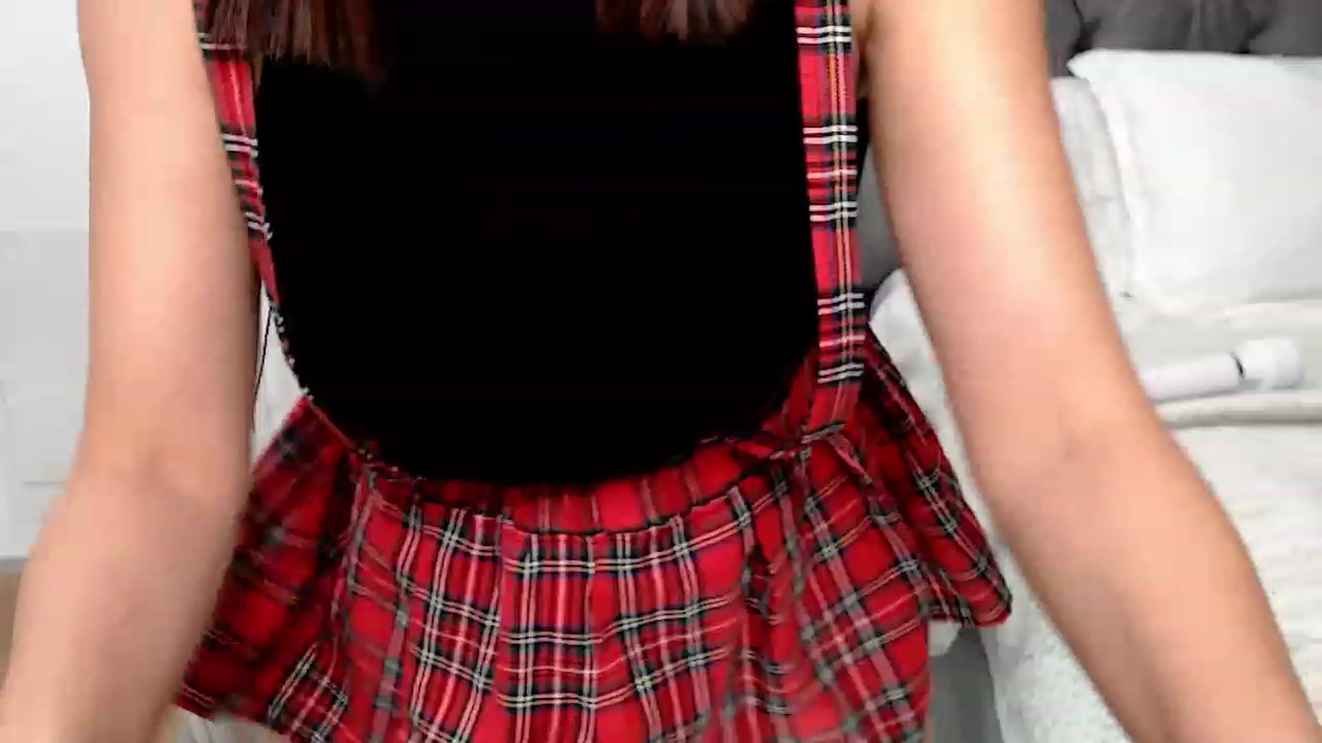 Gallery image thumbnail from MaddieRo's myfreecams stream on, 11/16/2022, 17:49 image 19 of 20