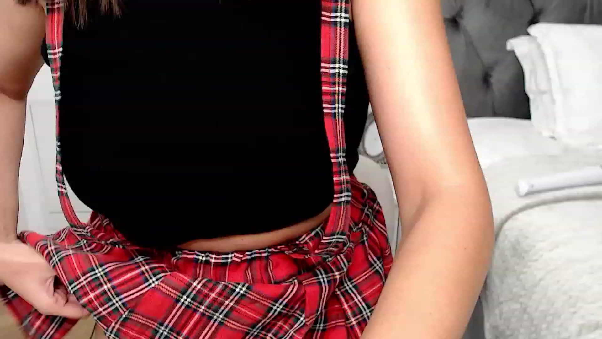 Gallery image thumbnail from MaddieRo's myfreecams stream on, 11/16/2022, 19:39 image 1 of 20