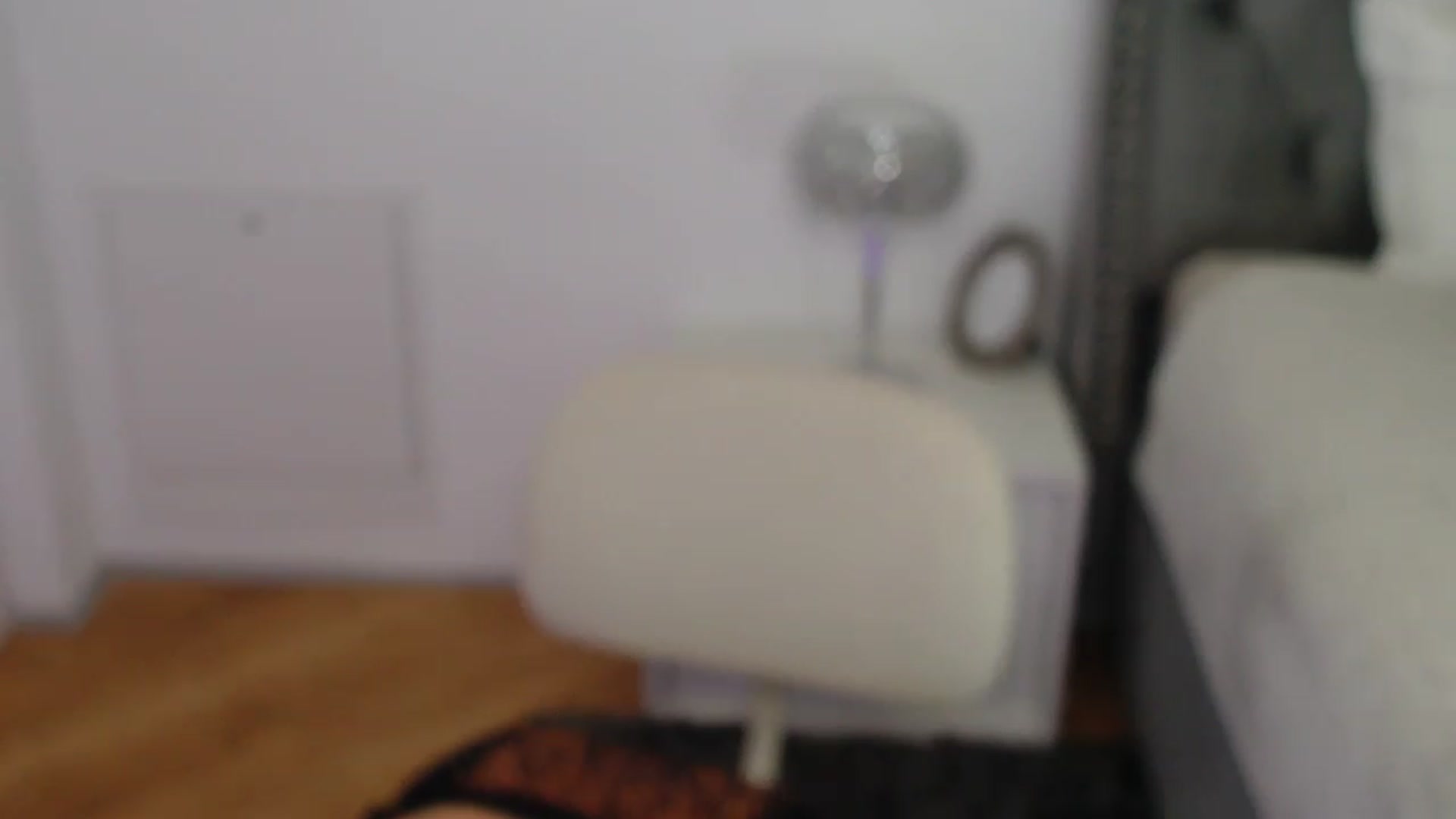 Gallery image thumbnail from MaddieRo's myfreecams stream on, 12/04/2022, 17:32 image 12 of 20