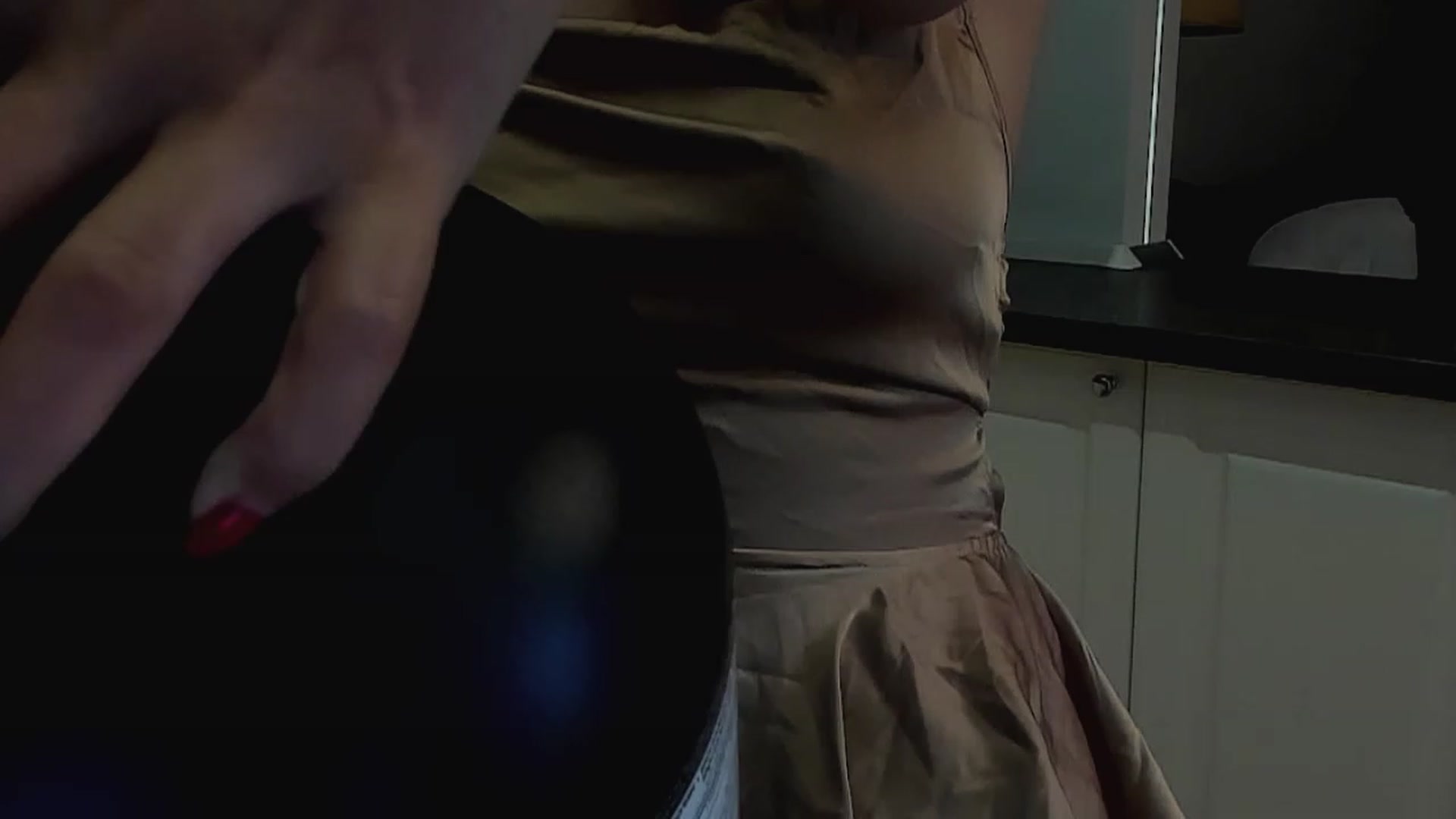 Gallery image thumbnail from MaddieRo's myfreecams stream on, 12/12/2022, 18:27 image 19 of 20