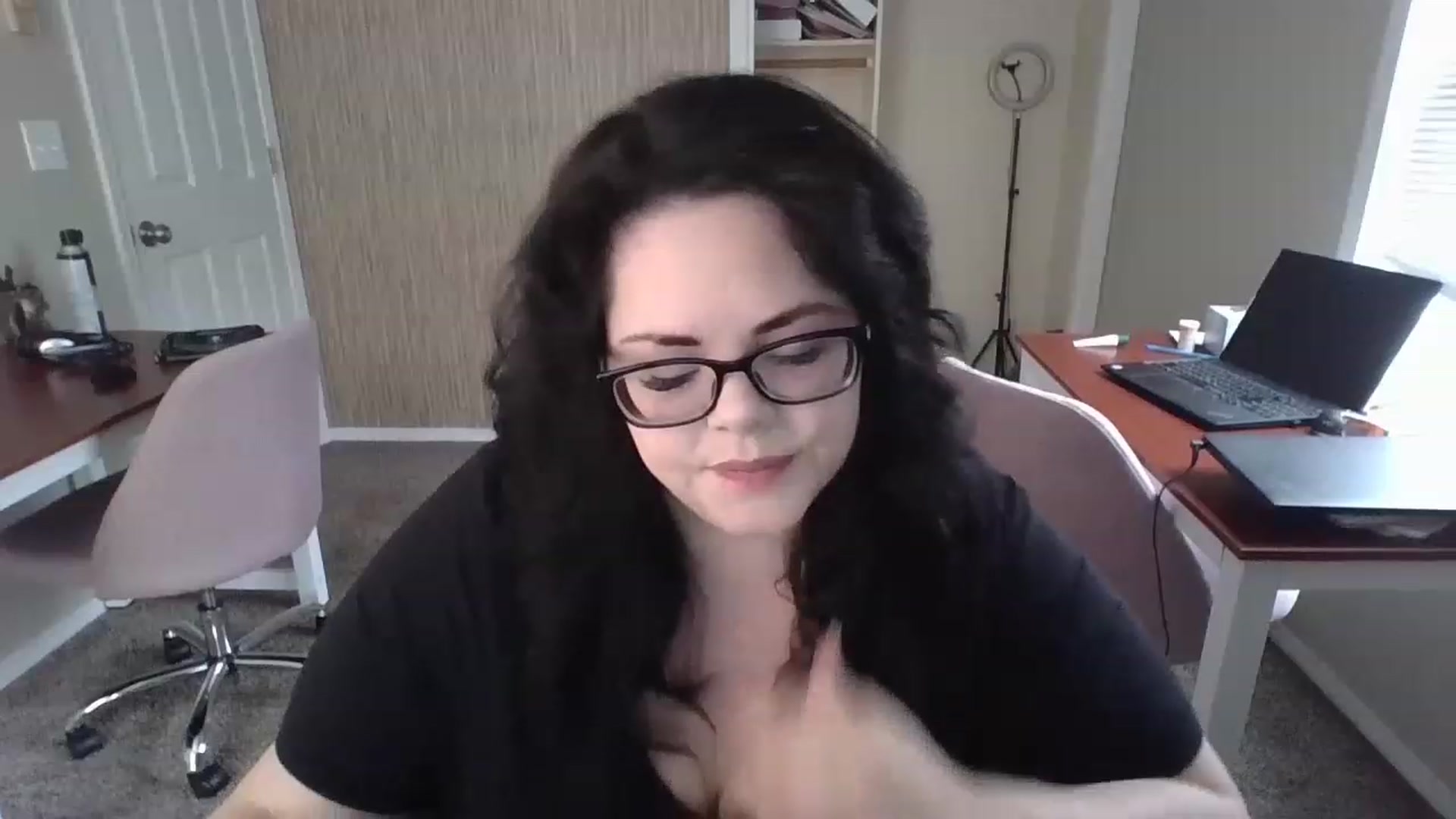 Gallery image thumbnail from Maddietay's myfreecams stream on, 04/30/2023, 22:08 image 2 of 20