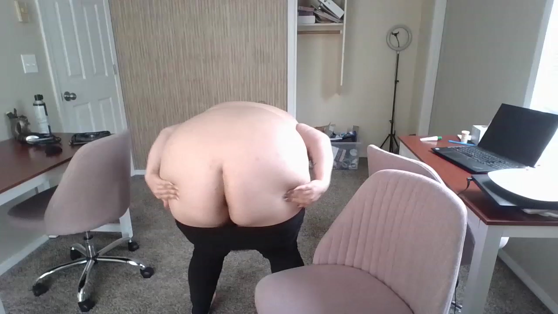 Gallery image thumbnail from Maddietay's myfreecams stream on, 04/30/2023, 23:45 image 5 of 20
