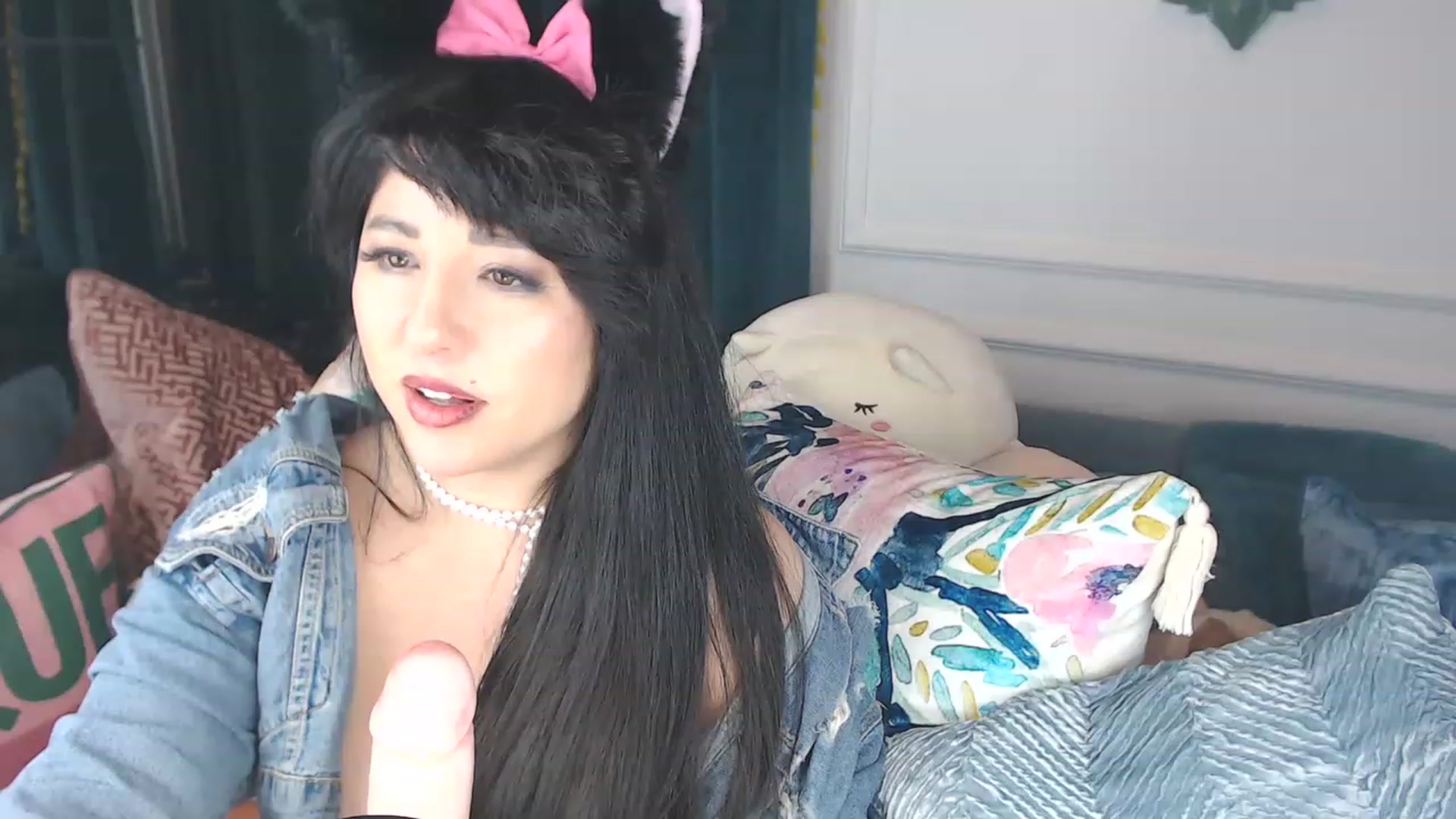 Gallery image thumbnail from MaddyWinters's myfreecams stream on, 12/01/2022, 10:23 image 11 of 20