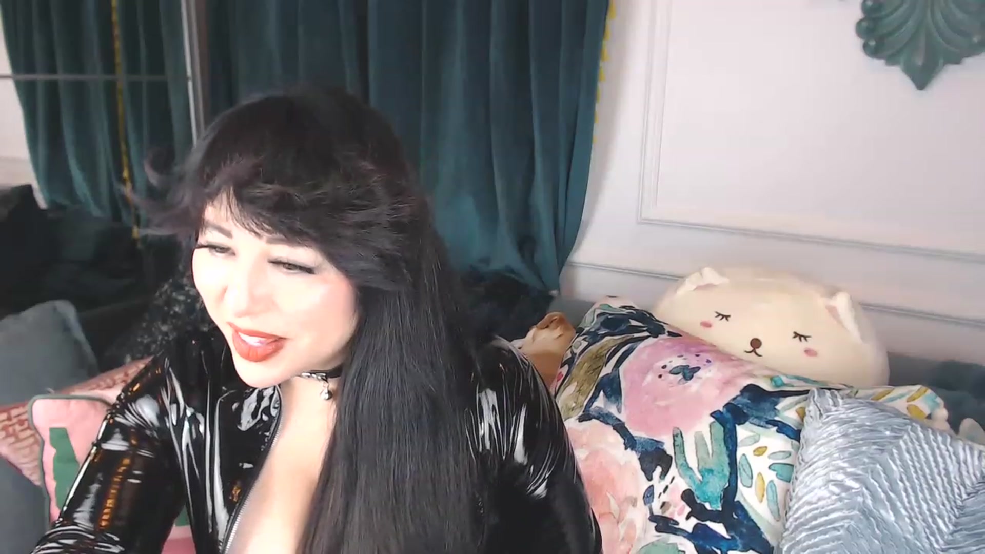 Gallery image thumbnail from MaddyWinters's myfreecams stream on, 12/02/2022, 14:04 image 10 of 20