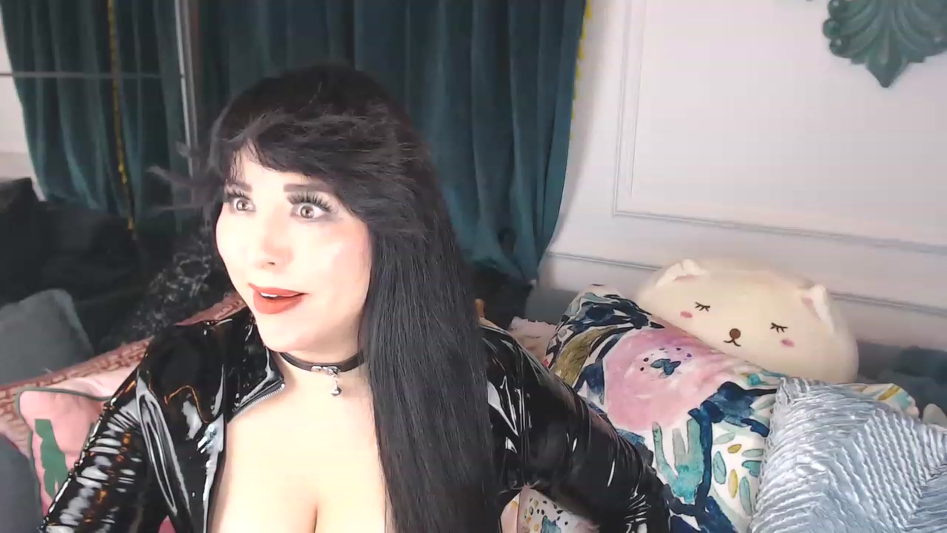 Gallery image thumbnail from MaddyWinters's myfreecams stream on, 12/02/2022, 14:04 image 13 of 20
