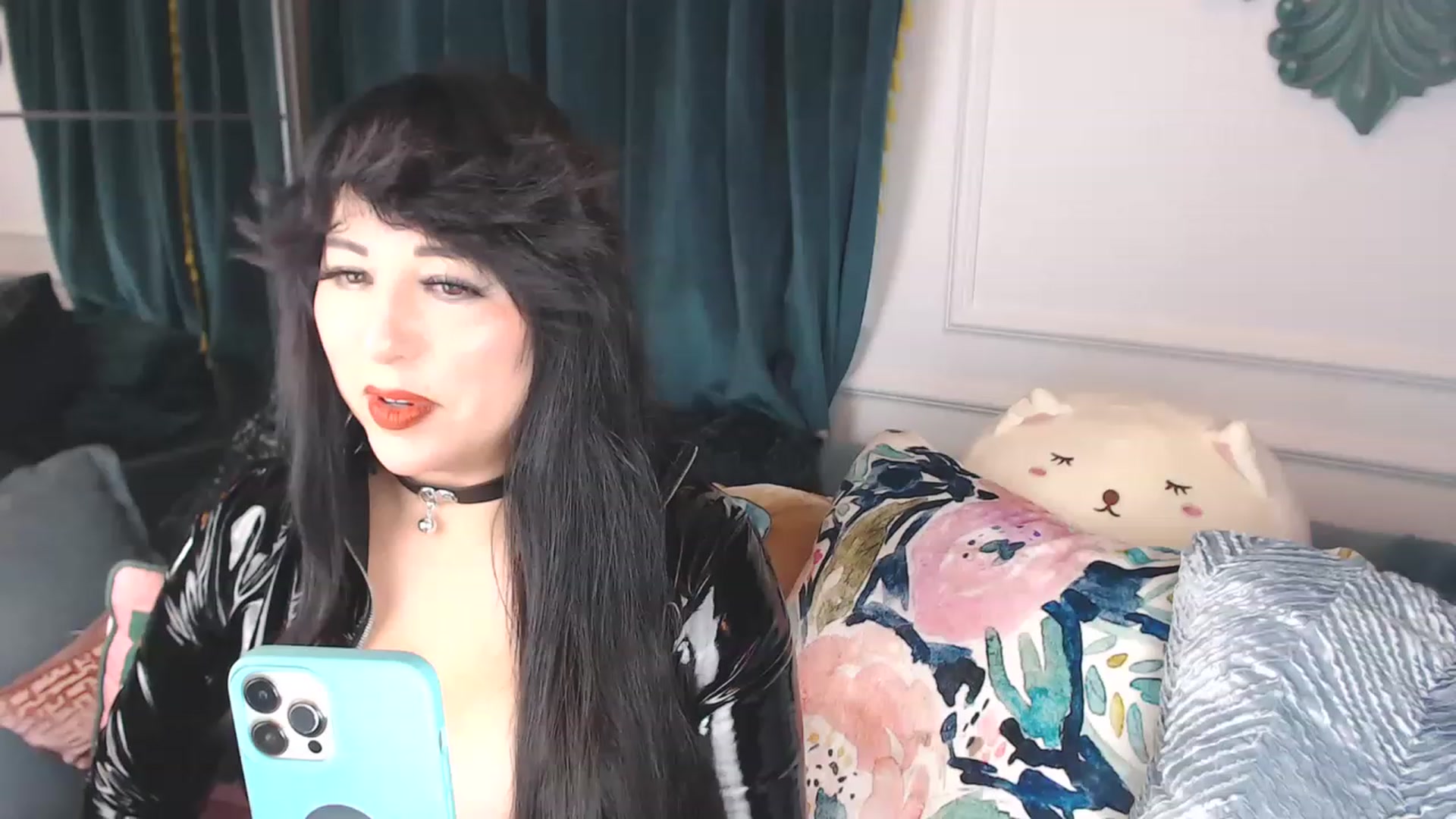 Gallery image thumbnail from MaddyWinters's myfreecams stream on, 12/02/2022, 14:04 image 2 of 20