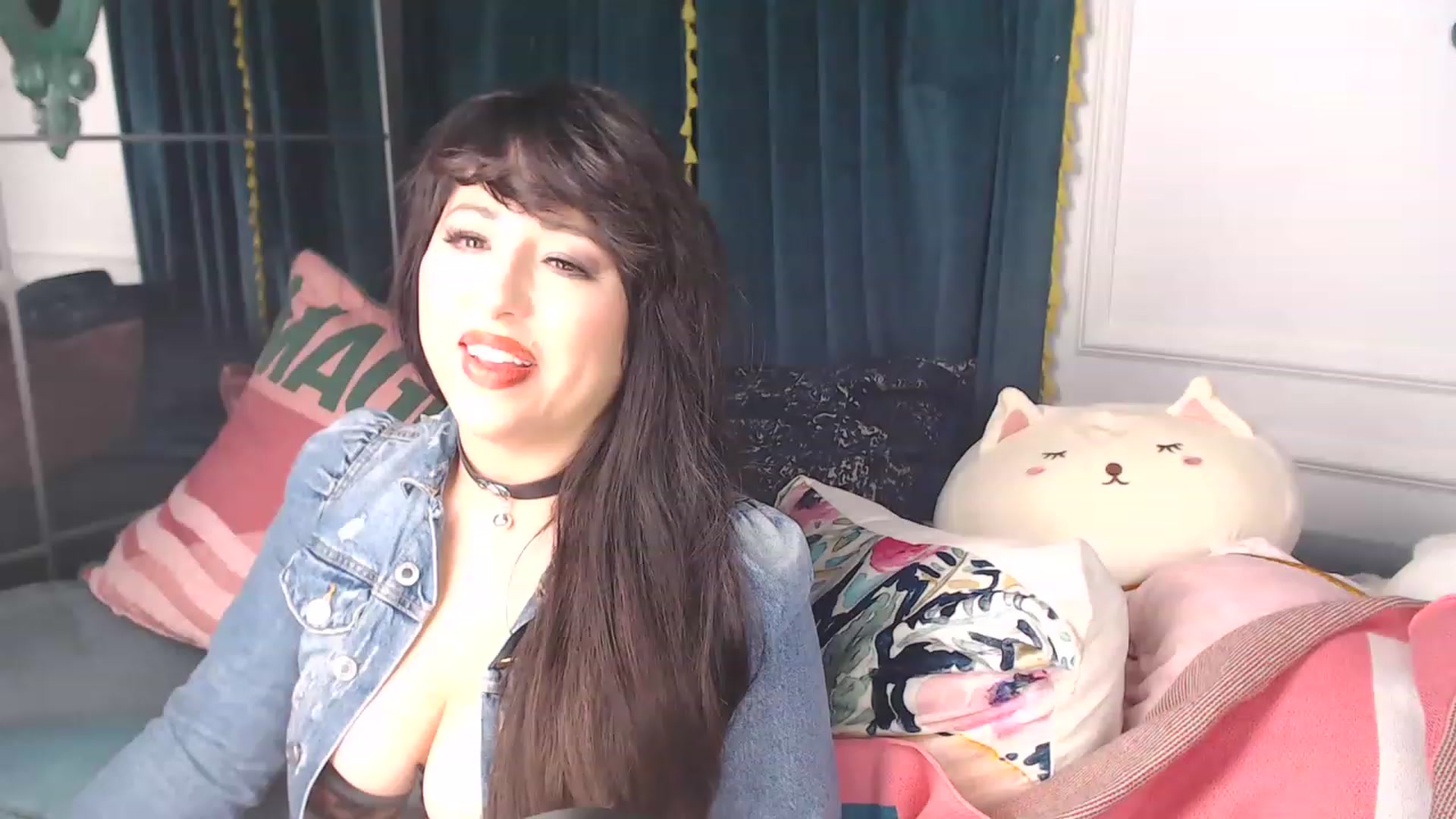 Gallery image thumbnail from MaddyWinters's myfreecams stream on, 12/16/2022, 12:42 image 19 of 20