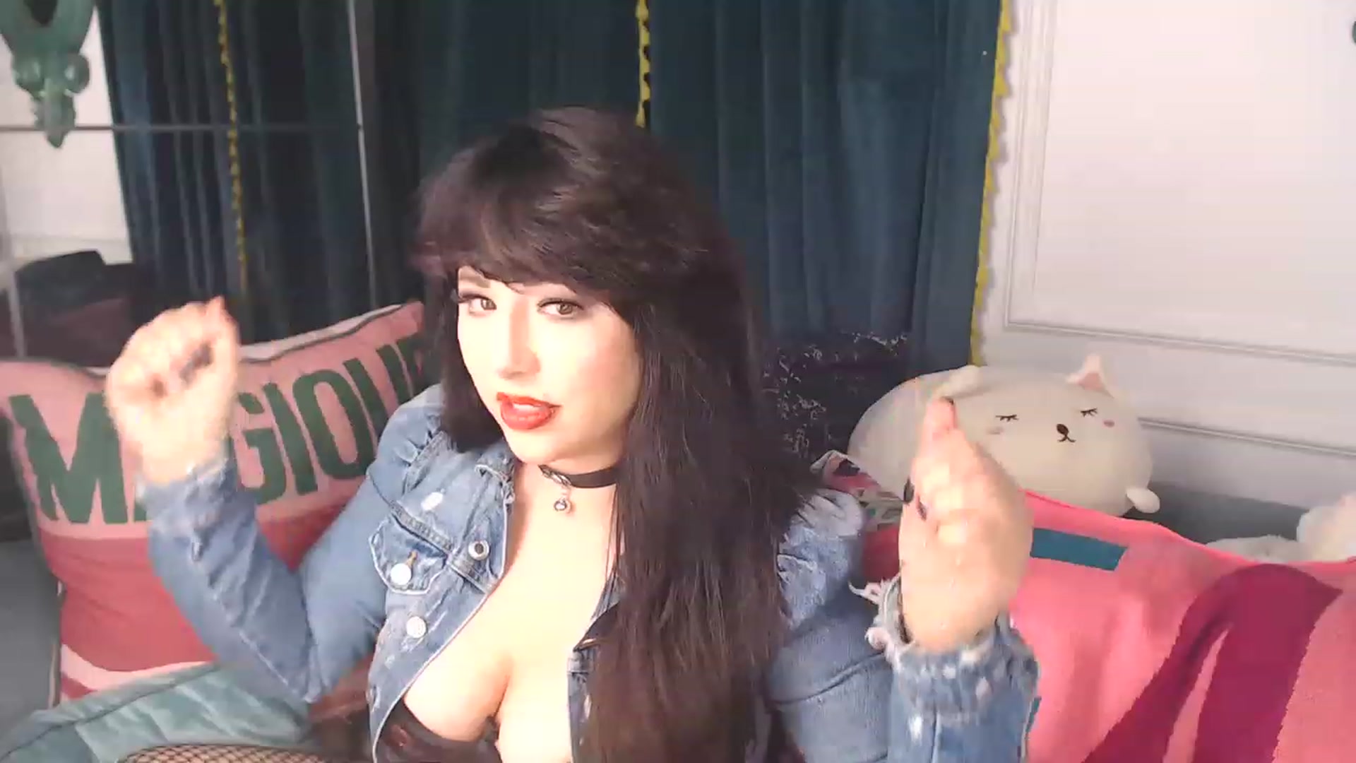 Gallery image thumbnail from MaddyWinters's myfreecams stream on, 12/16/2022, 12:42 image 6 of 20