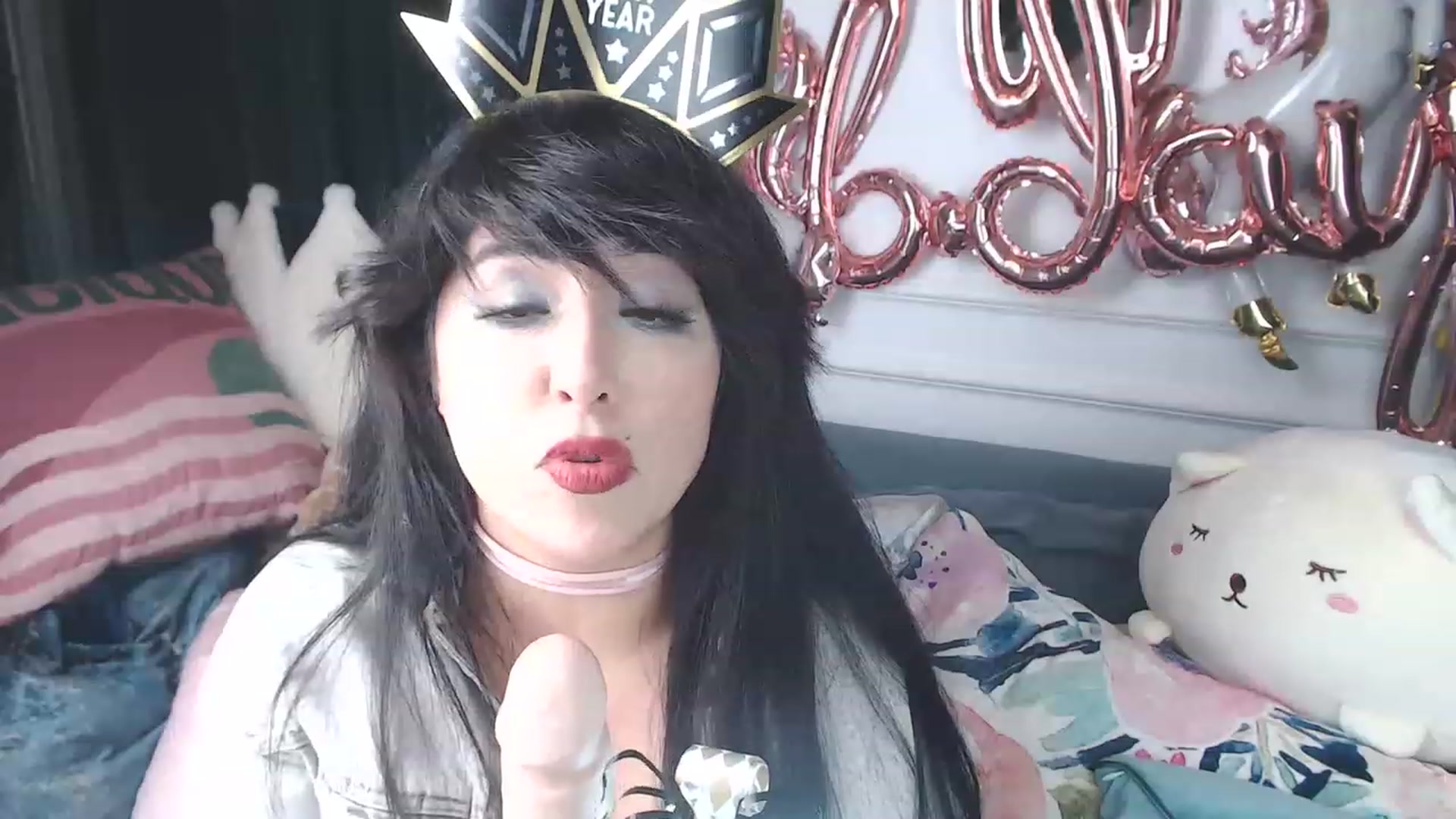 Gallery image thumbnail from MaddyWinters's myfreecams stream on, 01/01/2023, 08:26 image 5 of 20