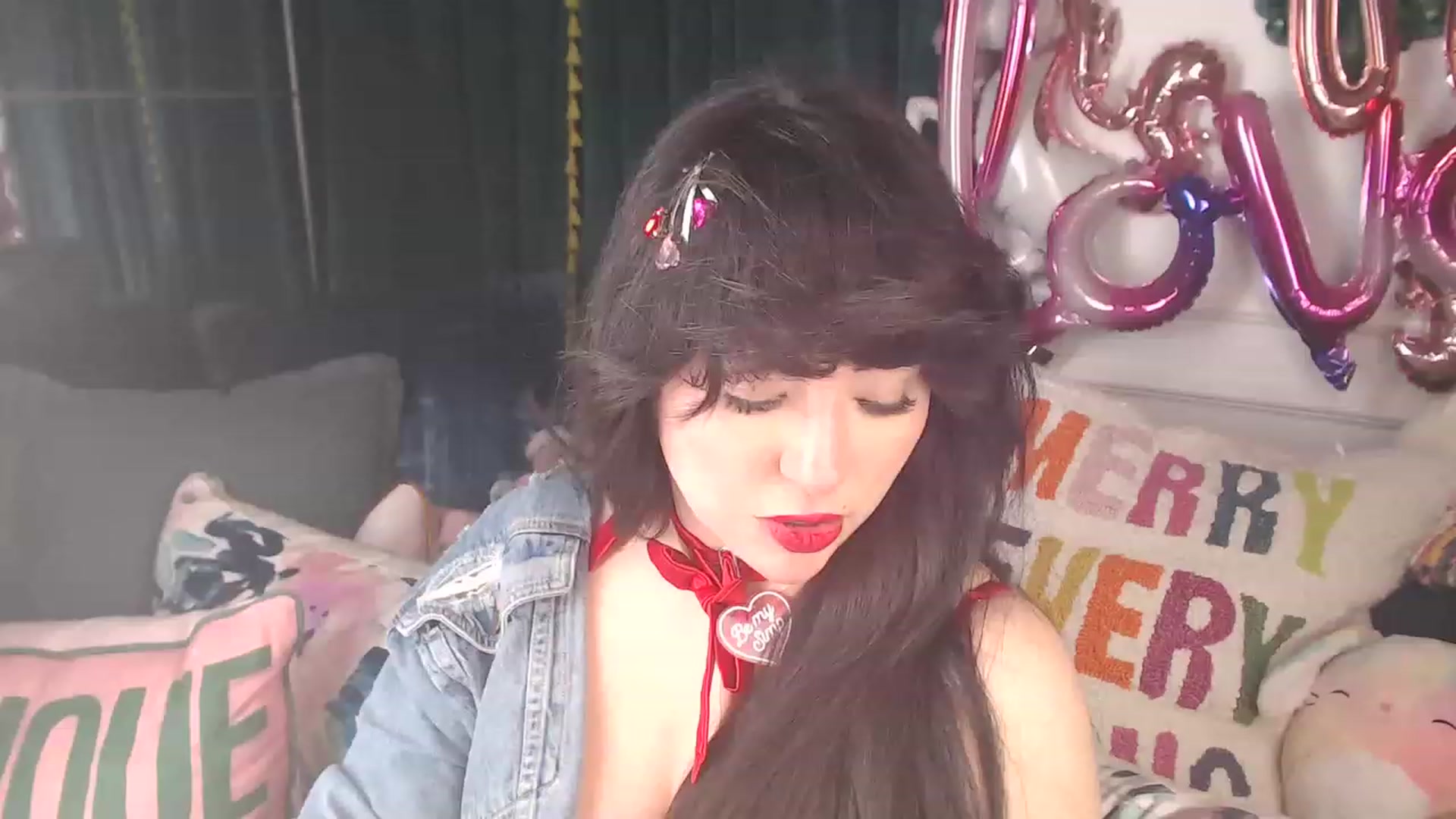 Gallery image thumbnail from MaddyWinters's myfreecams stream on, 02/15/2023, 14:13 image 18 of 20