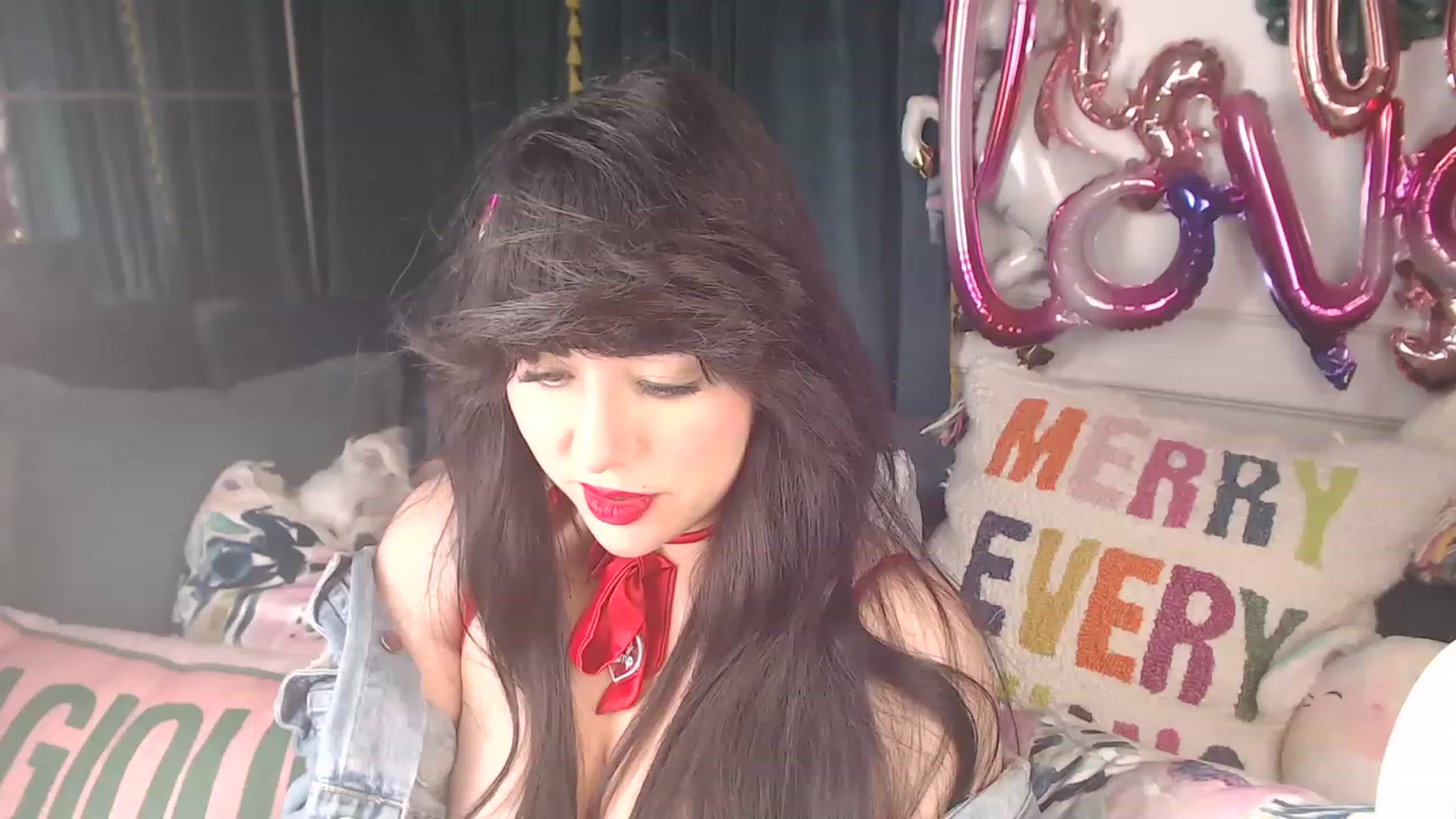 Gallery image thumbnail from MaddyWinters's myfreecams stream on, 02/15/2023, 14:13 image 3 of 20