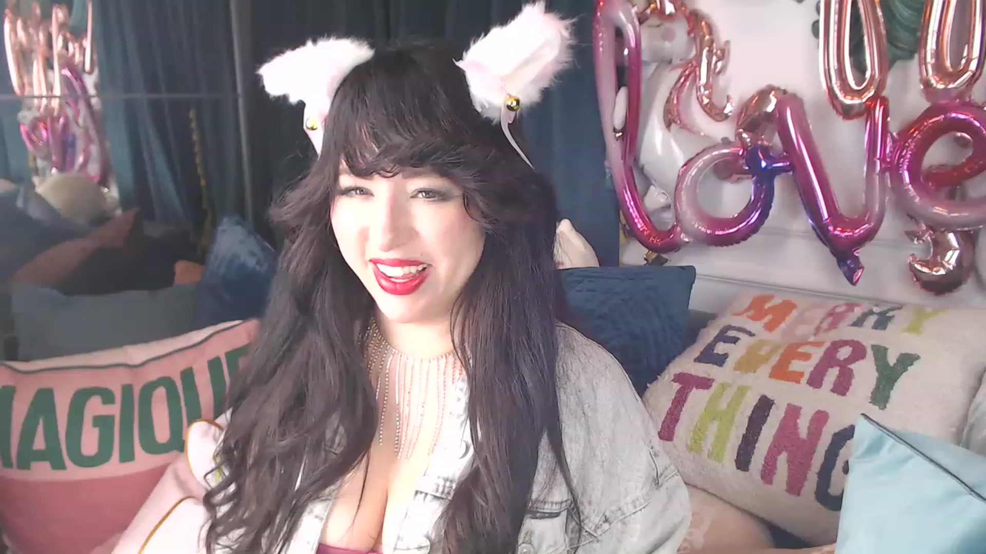 Gallery image thumbnail from MaddyWinters's myfreecams stream on, 03/06/2023, 08:24 image 2 of 20