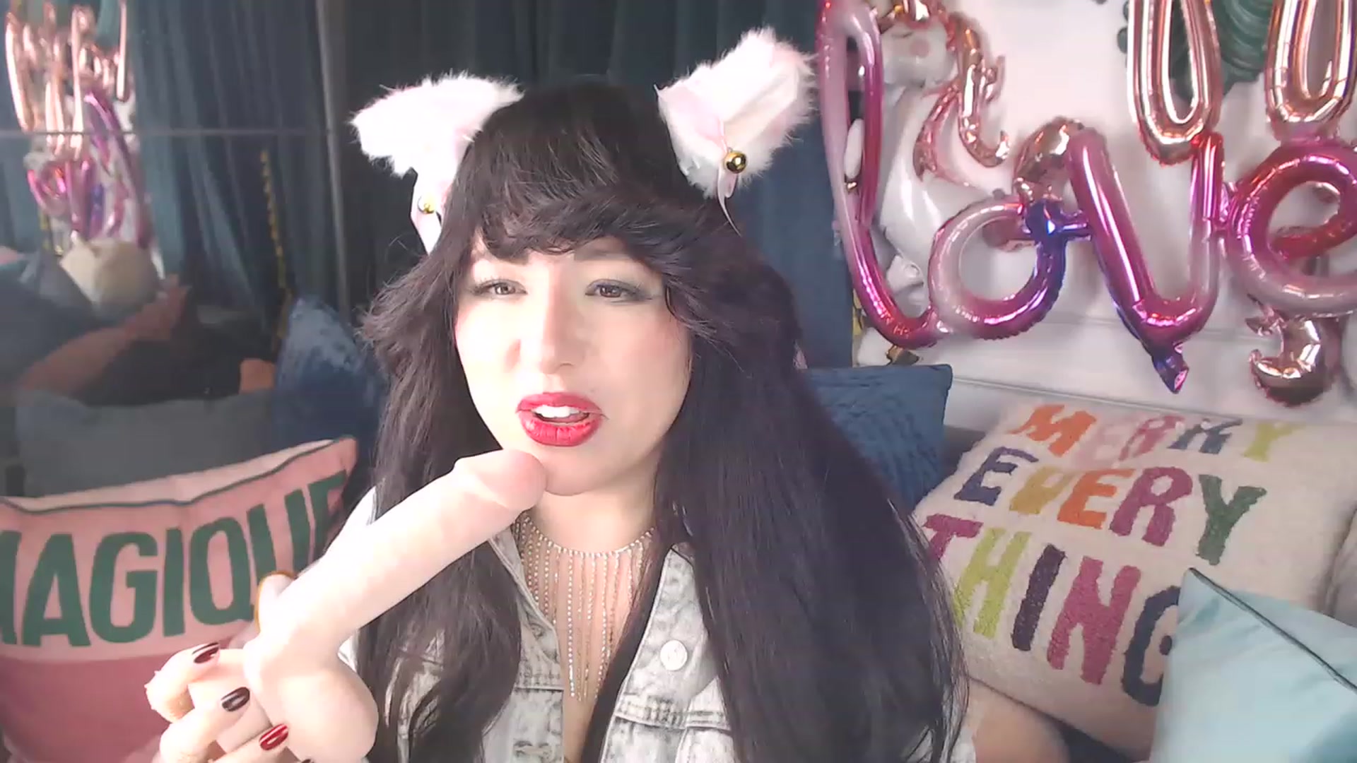 Gallery image thumbnail from MaddyWinters's myfreecams stream on, 03/06/2023, 08:24 image 11 of 20