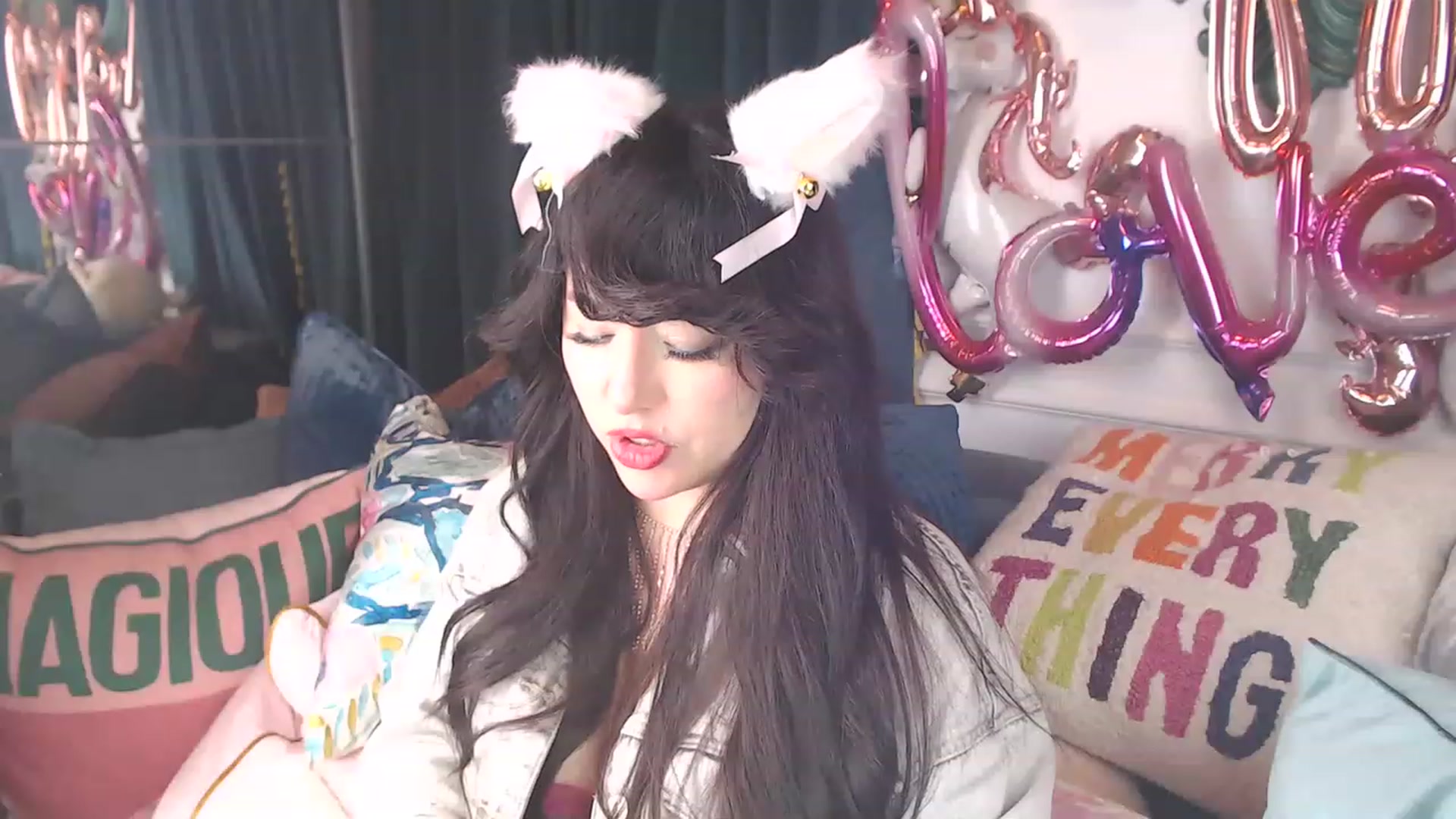 Gallery image thumbnail from MaddyWinters's myfreecams stream on, 03/06/2023, 09:53 image 12 of 20