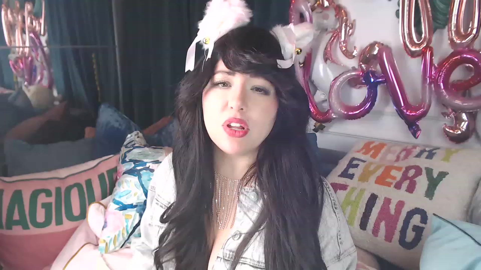 Gallery image thumbnail from MaddyWinters's myfreecams stream on, 03/06/2023, 09:53 image 10 of 20
