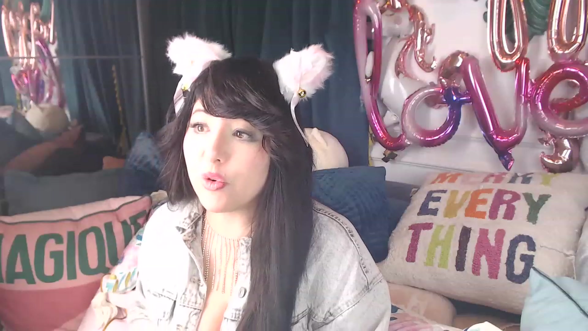 Gallery image thumbnail from MaddyWinters's myfreecams stream on, 03/06/2023, 14:01 image 8 of 20