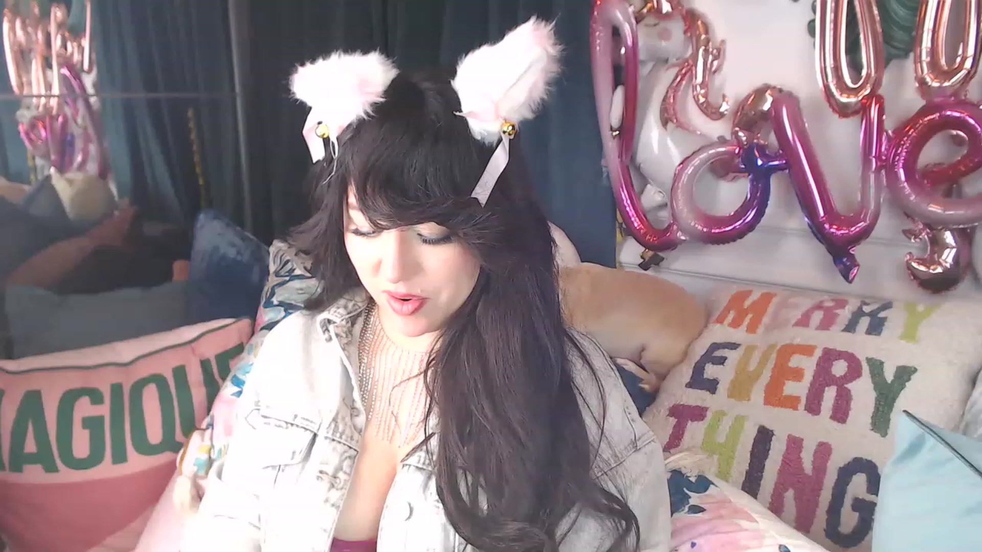 Gallery image thumbnail from MaddyWinters's myfreecams stream on, 03/06/2023, 14:01 image 1 of 20