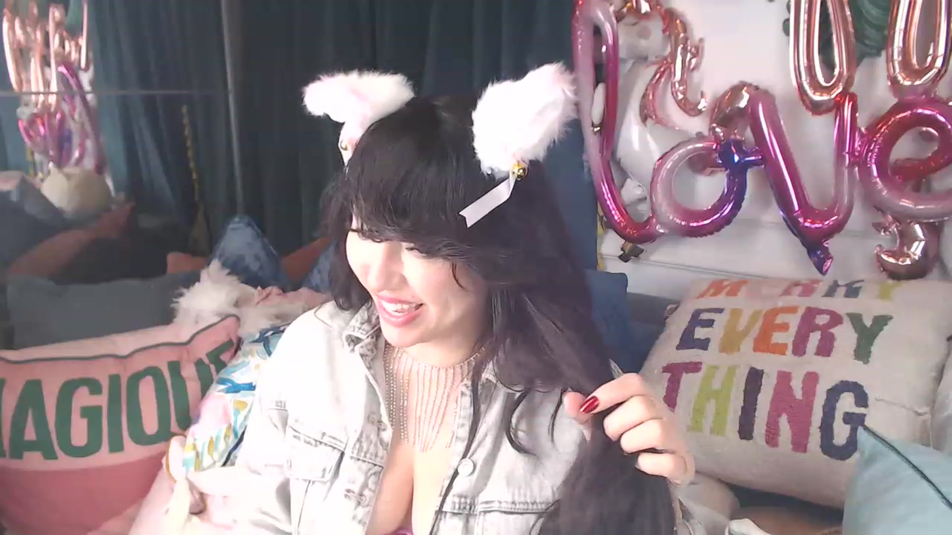 Gallery image thumbnail from MaddyWinters's myfreecams stream on, 03/06/2023, 14:01 image 6 of 20