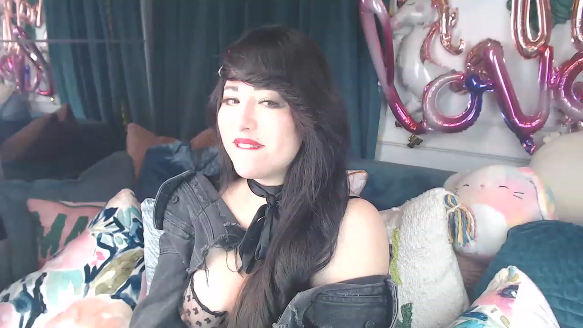 Gallery image thumbnail from MaddyWinters's myfreecams stream on, 03/14/2023, 13:18 image 2 of 20