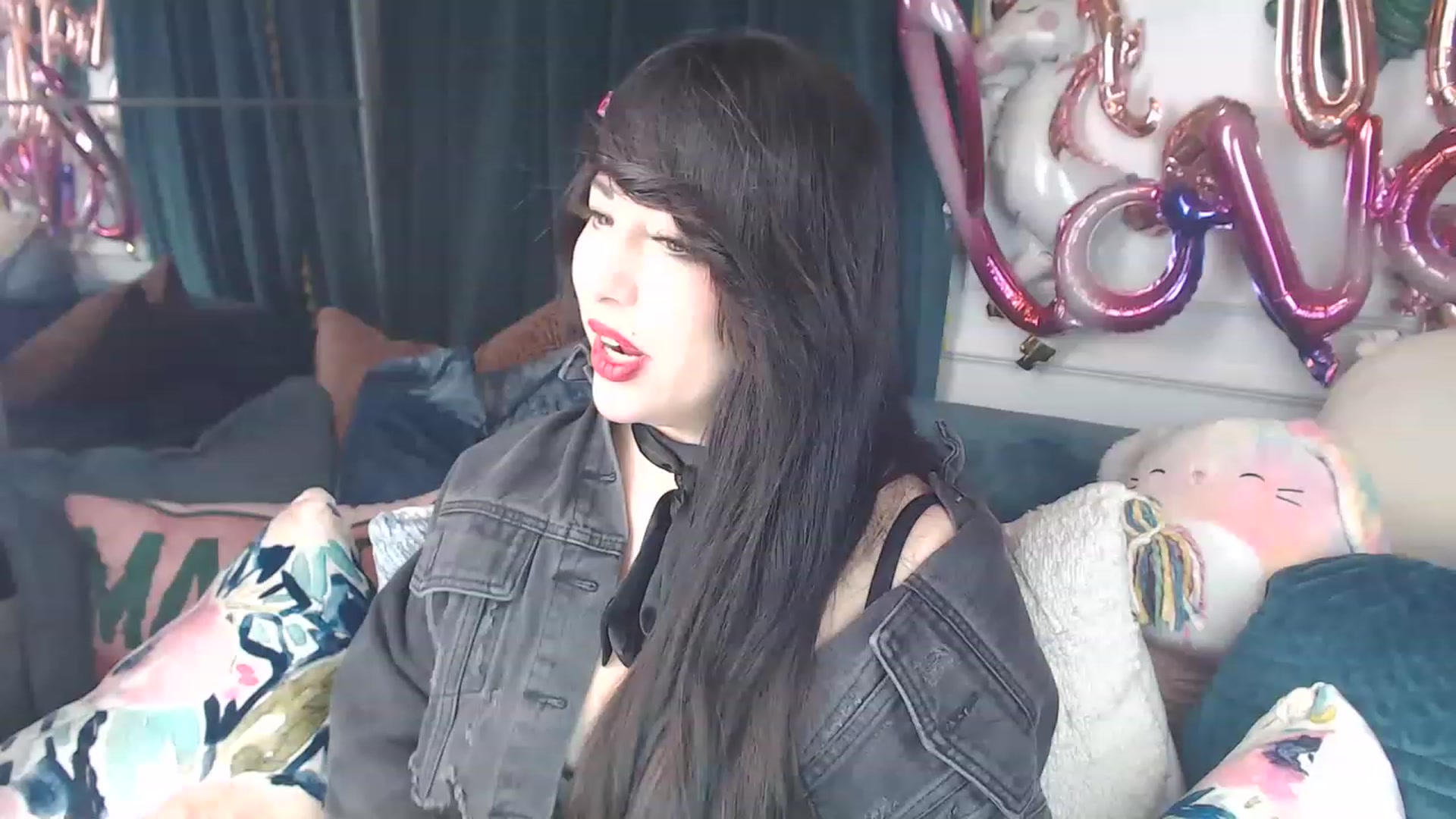 Gallery image thumbnail from MaddyWinters's myfreecams stream on, 03/14/2023, 13:18 image 14 of 20