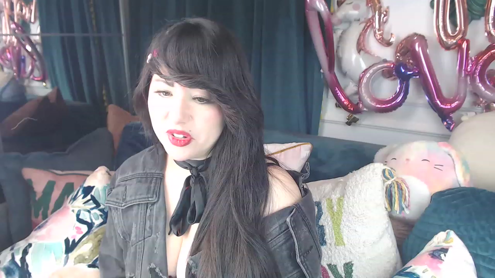Gallery image thumbnail from MaddyWinters's myfreecams stream on, 03/14/2023, 13:18 image 20 of 20