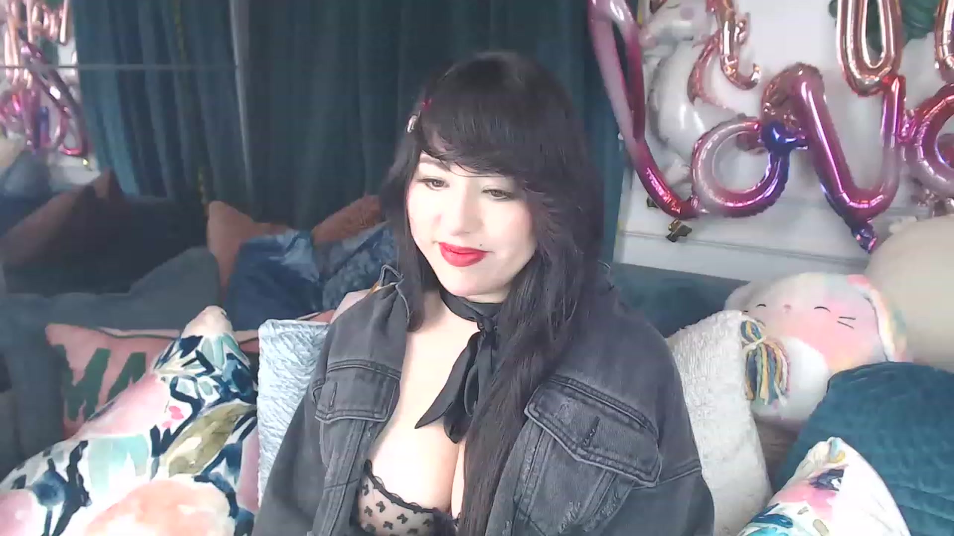 Gallery image thumbnail from MaddyWinters's myfreecams stream on, 03/14/2023, 13:18 image 1 of 20