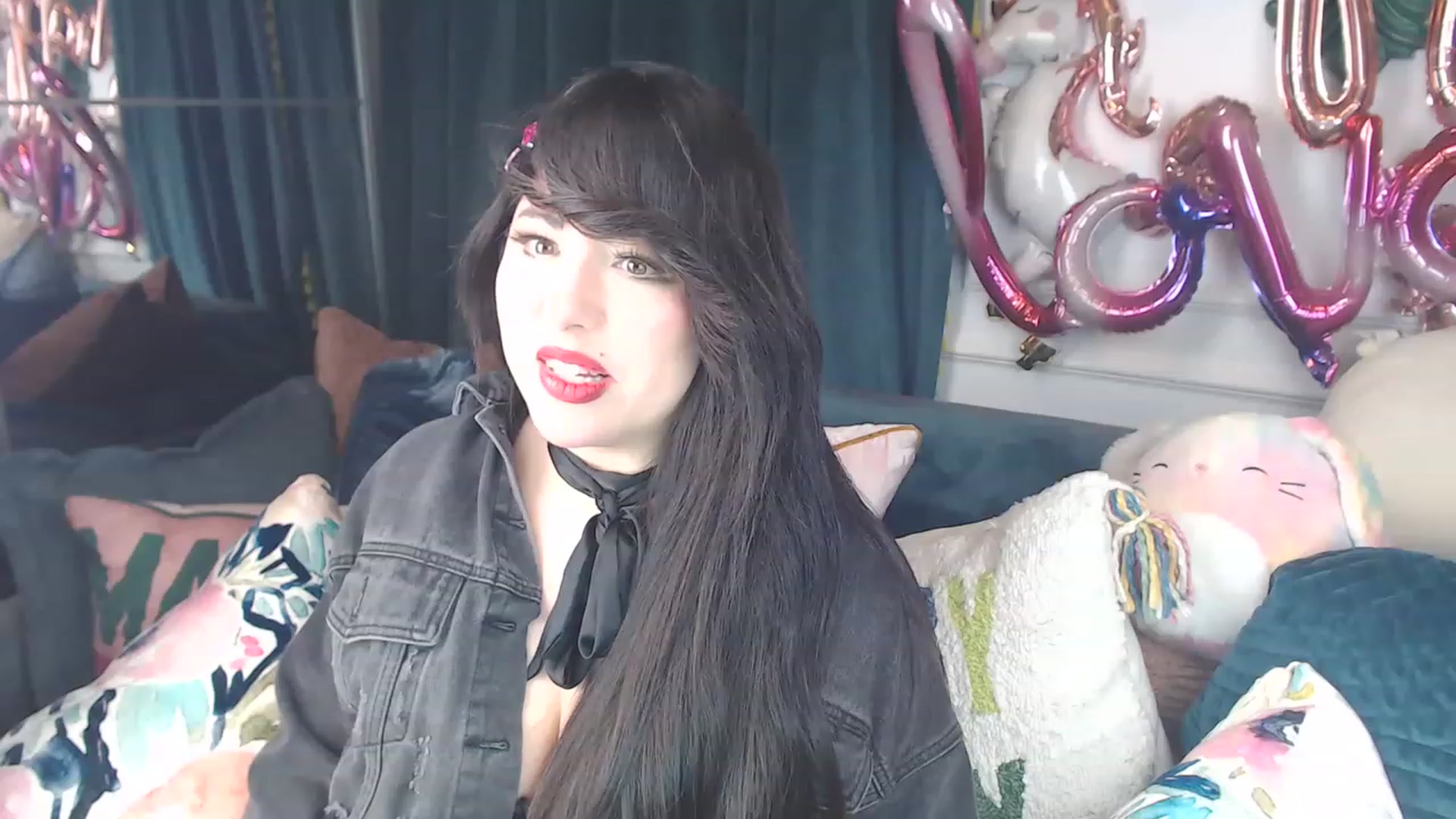 Gallery image thumbnail from MaddyWinters's myfreecams stream on, 03/14/2023, 13:18 image 12 of 20