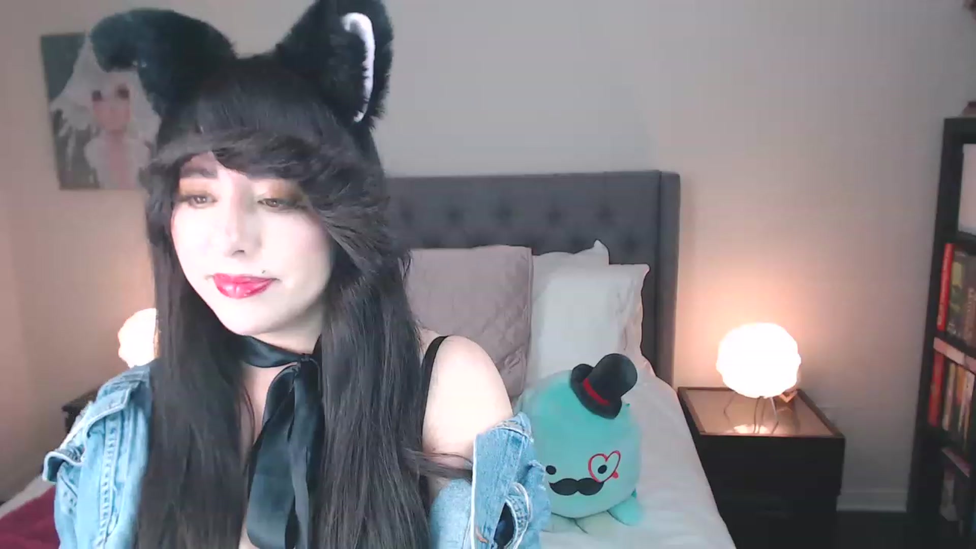 Gallery image thumbnail from MaddyWinters's myfreecams stream on, 05/28/2023, 21:57 image 7 of 20