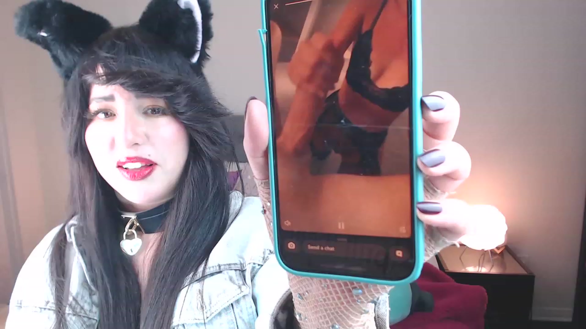 Gallery image thumbnail from MaddyWinters's myfreecams stream on, 05/29/2023, 07:43 image 6 of 20