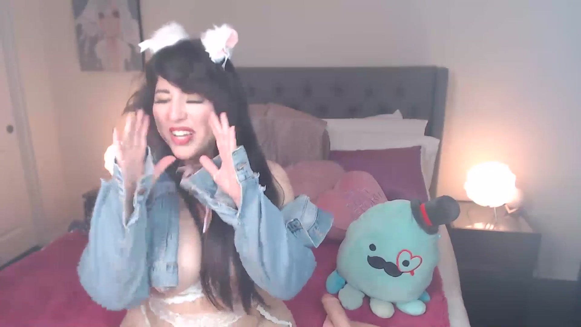 Gallery image thumbnail from MaddyWinters's myfreecams stream on, 06/10/2023, 11:33 image 15 of 20