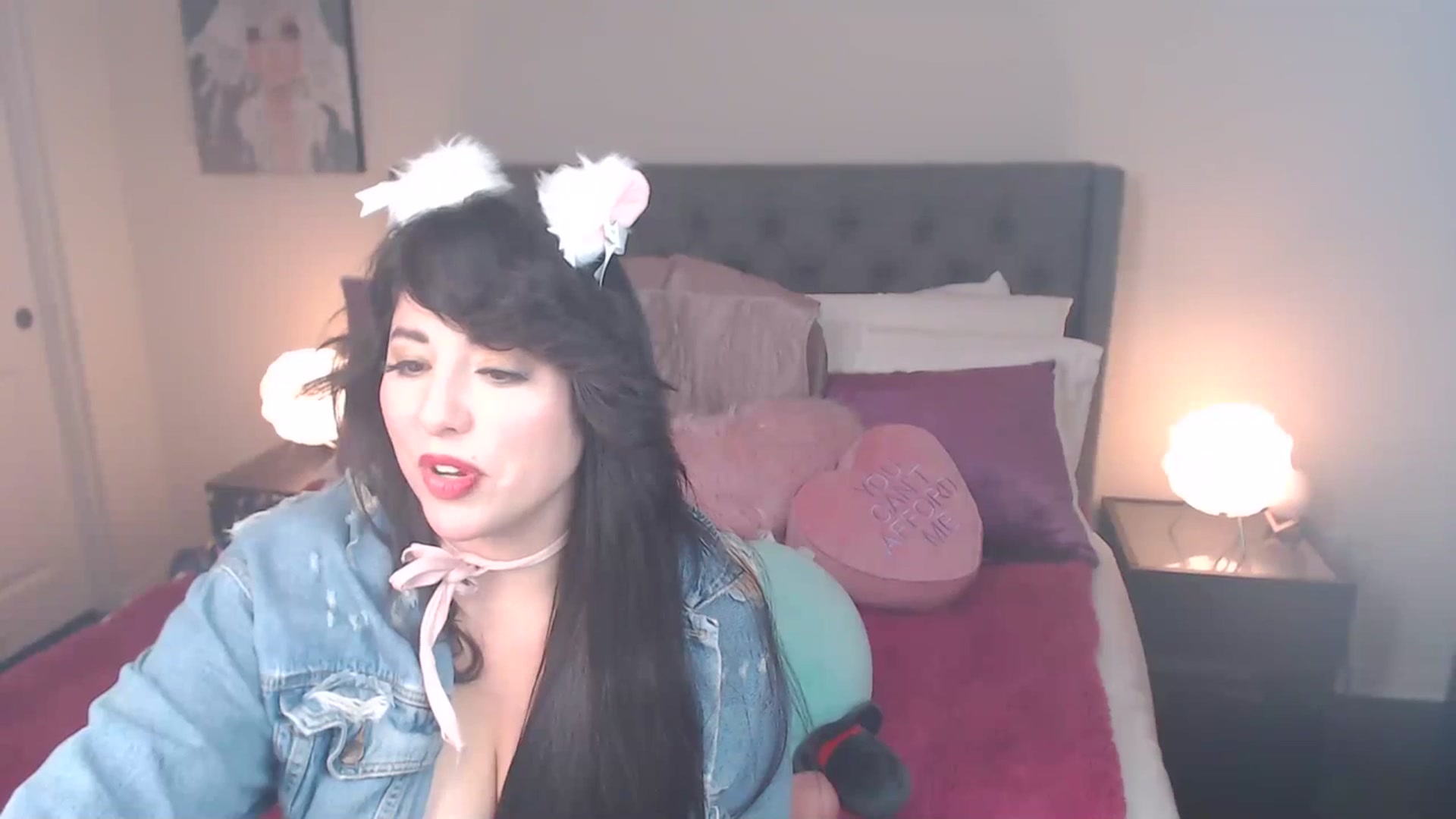 Gallery image thumbnail from MaddyWinters's myfreecams stream on, 06/10/2023, 11:33 image 10 of 20