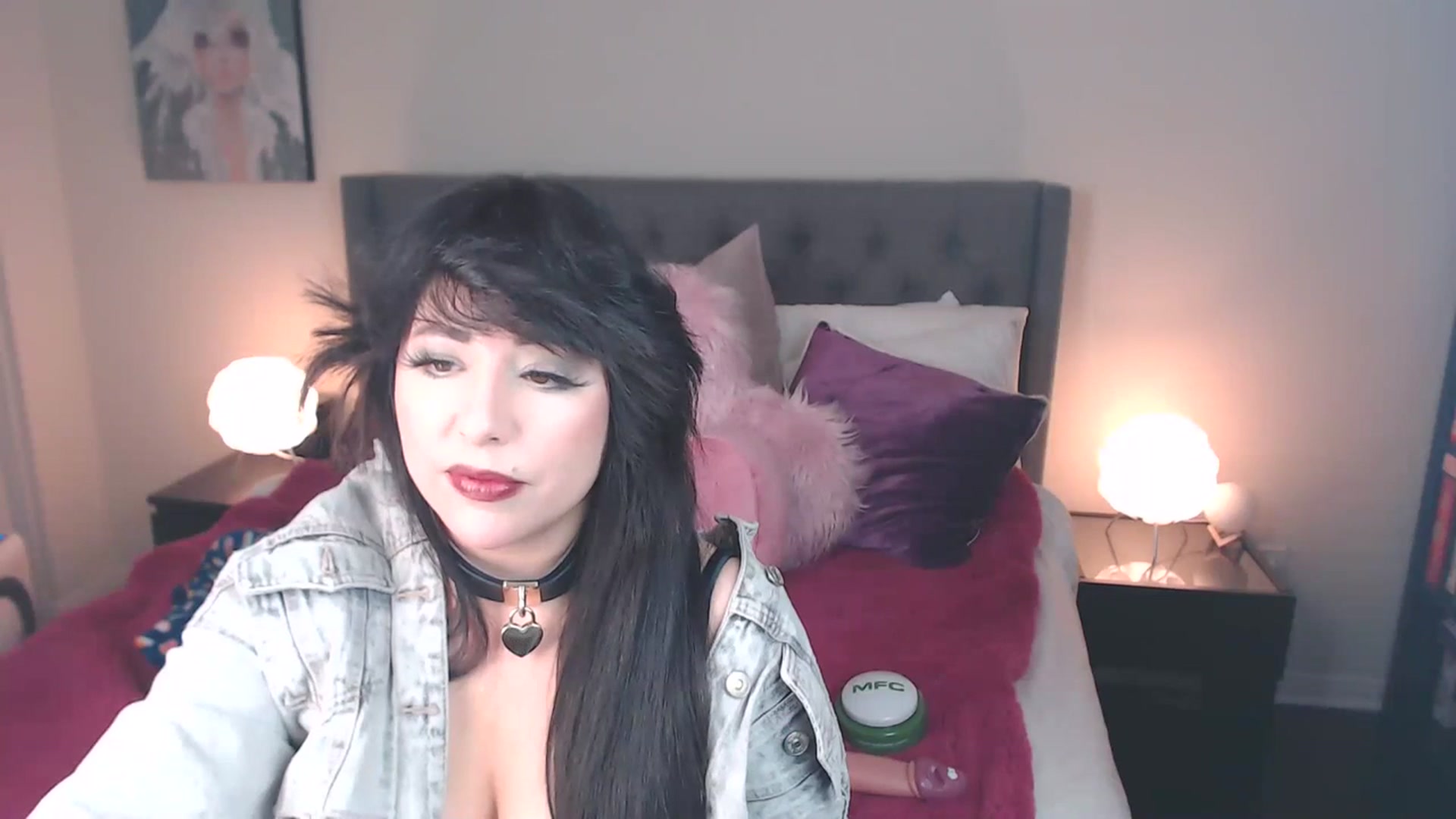 Gallery image thumbnail from MaddyWinters's myfreecams stream on, 06/18/2023, 12:31 image 2 of 20