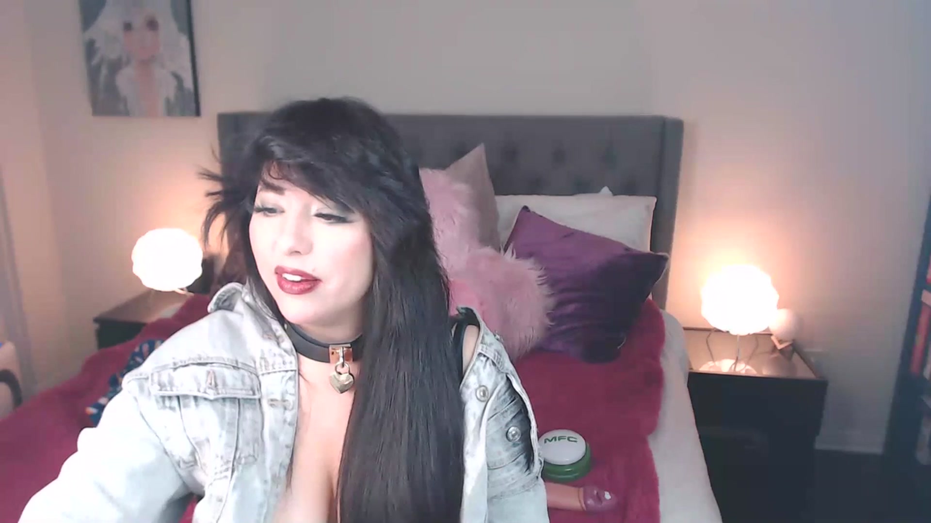 Gallery image thumbnail from MaddyWinters's myfreecams stream on, 06/18/2023, 12:31 image 7 of 20