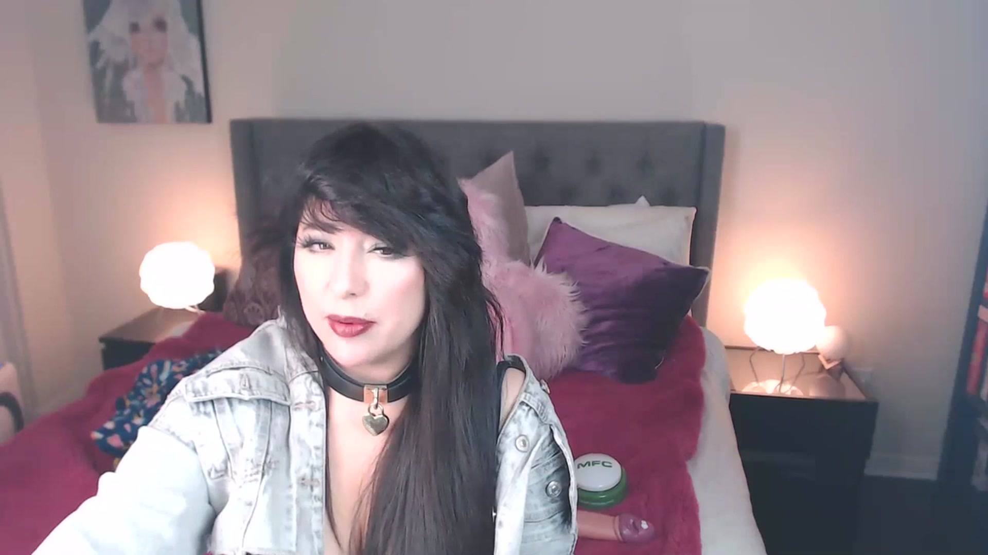 Gallery image thumbnail from MaddyWinters's myfreecams stream on, 06/18/2023, 12:31 image 10 of 20