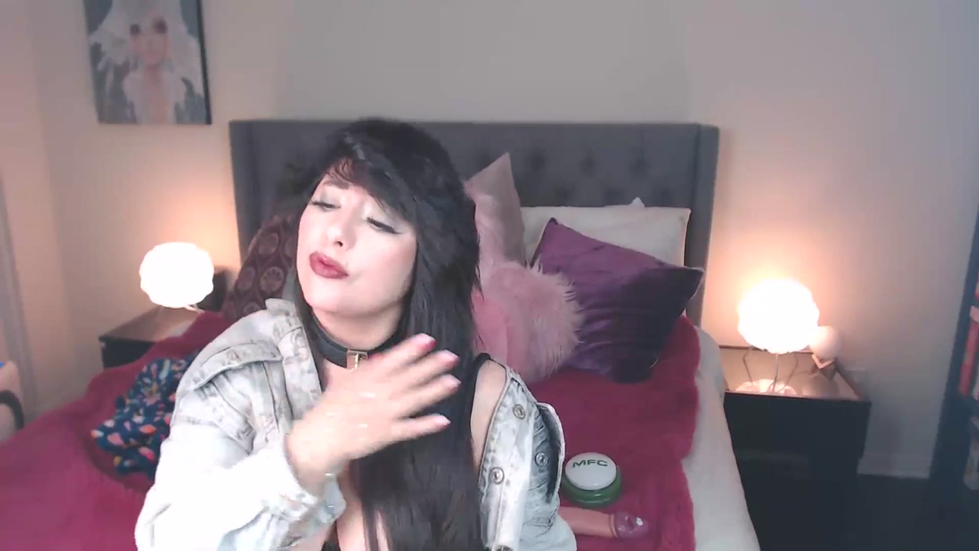Gallery image thumbnail from MaddyWinters's myfreecams stream on, 06/18/2023, 12:31 image 4 of 20