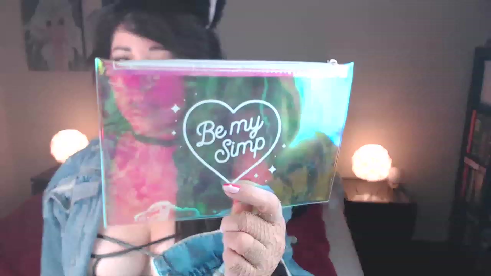 Gallery image thumbnail from MaddyWinters's myfreecams stream on, 06/20/2023, 10:01 image 1 of 20