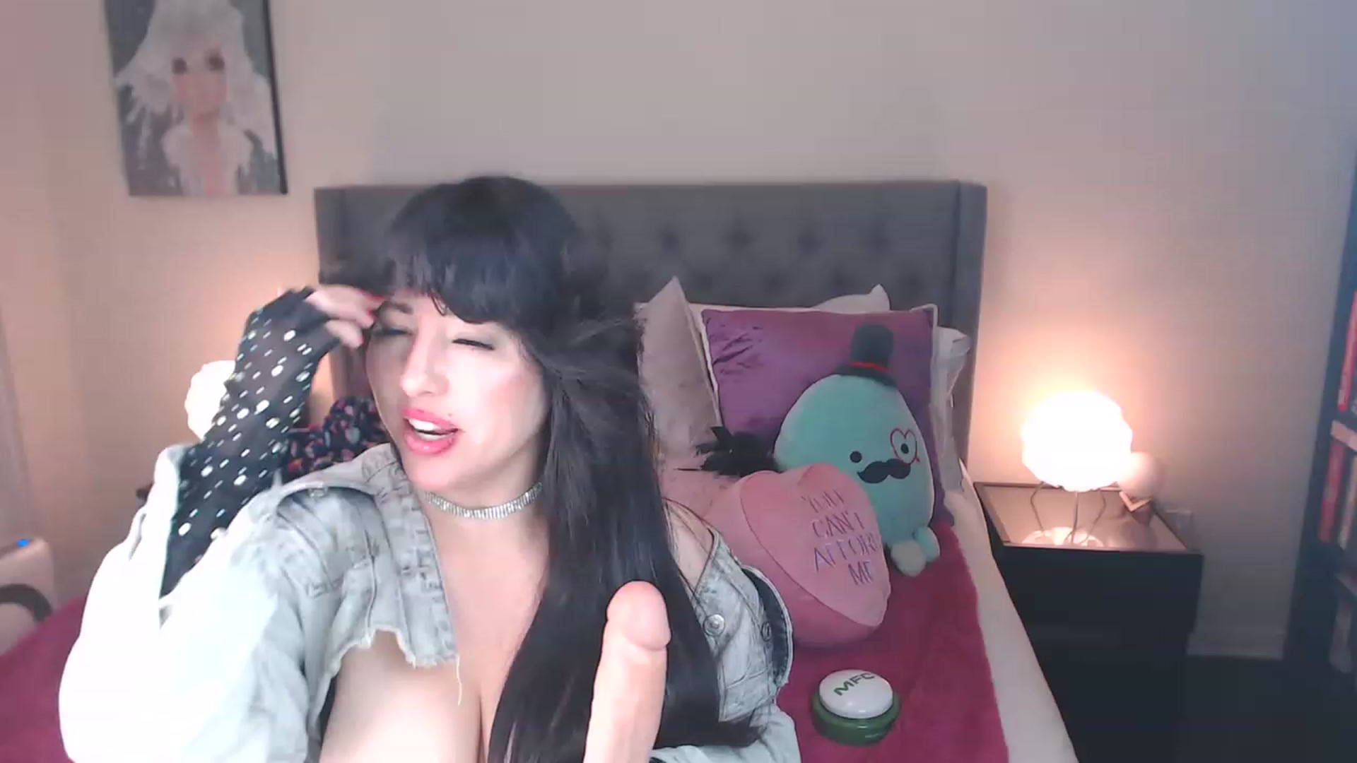Gallery image thumbnail from MaddyWinters's myfreecams stream on, 06/24/2023, 12:49 image 8 of 20