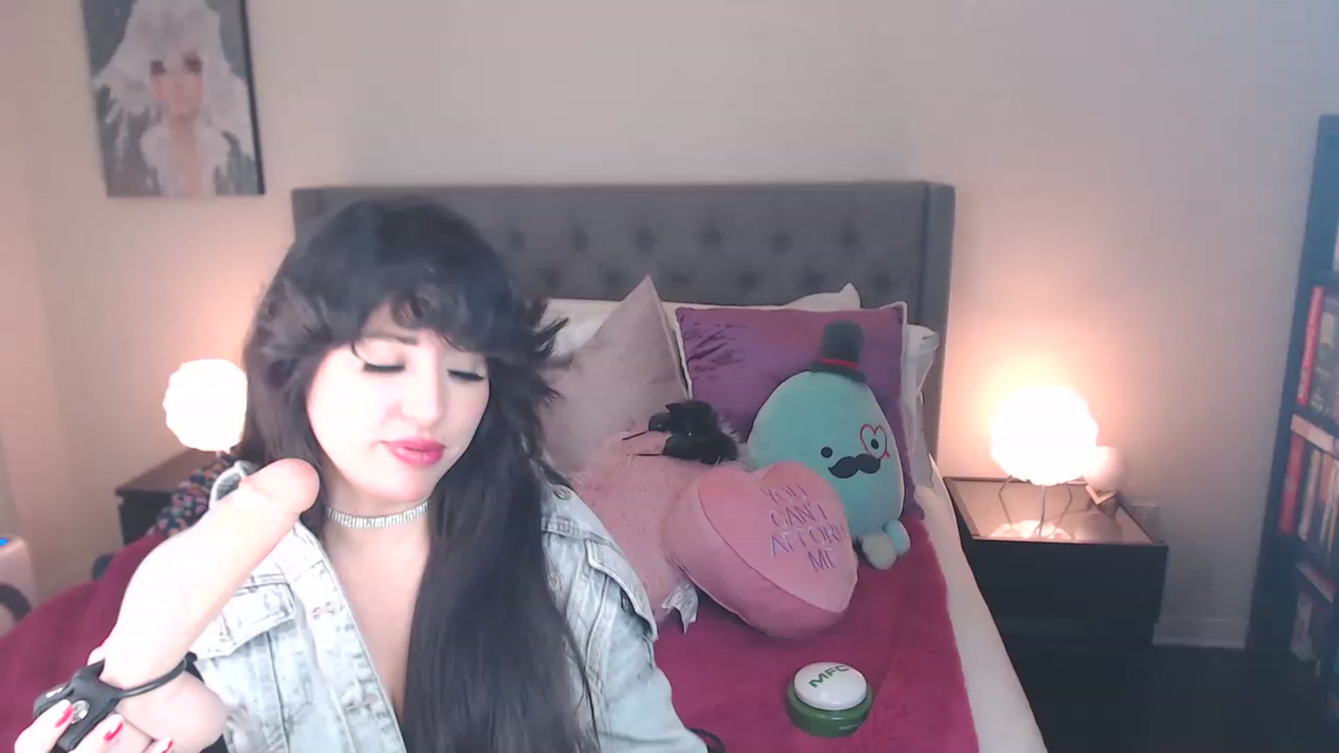 Gallery image thumbnail from MaddyWinters's myfreecams stream on, 06/24/2023, 12:49 image 3 of 20