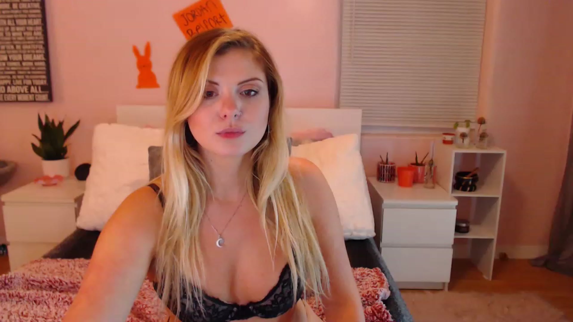 Gallery image thumbnail from Maddz_Jo's myfreecams stream on, 04/09/2023, 06:27 image 9 of 20