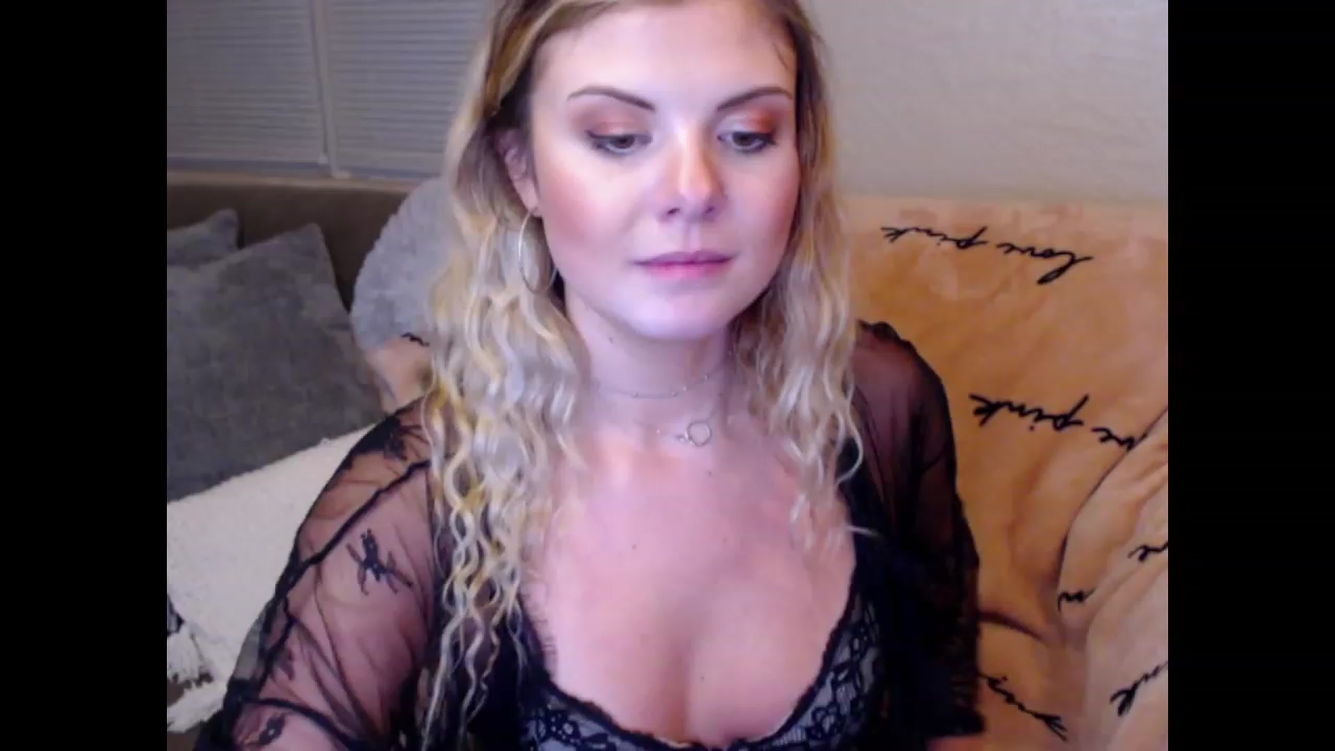 Gallery image thumbnail from Maddz_Jo's myfreecams stream on, 05/27/2023, 07:16 image 5 of 20
