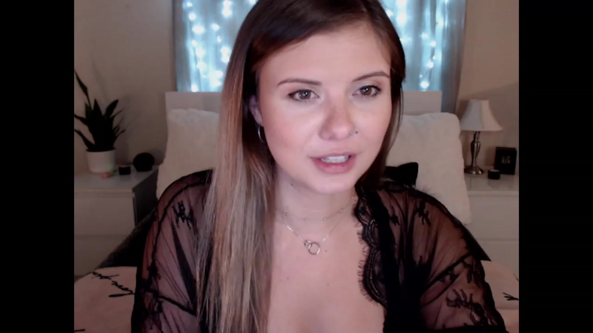 Gallery image thumbnail from Maddz_Jo's myfreecams stream on, 08/20/2023, 04:52 image 3 of 20