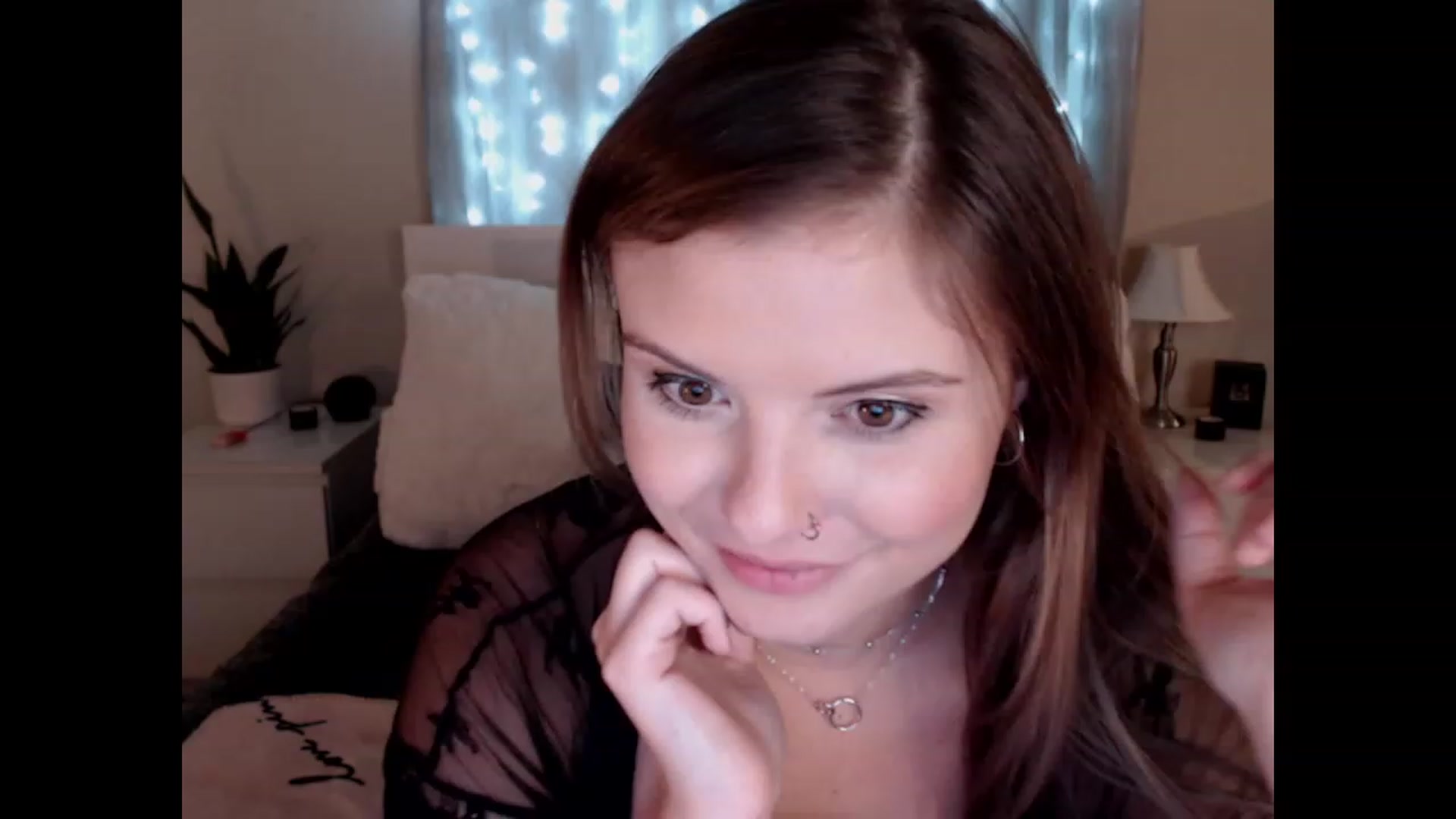 Gallery image thumbnail from Maddz_Jo's myfreecams stream on, 08/20/2023, 04:52 image 11 of 20