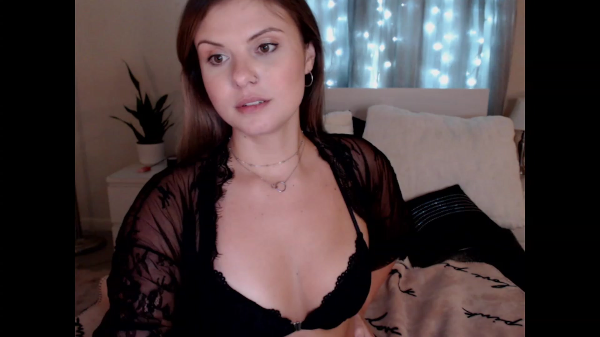 Gallery image thumbnail from Maddz_Jo's myfreecams stream on, 08/20/2023, 06:11 image 17 of 20