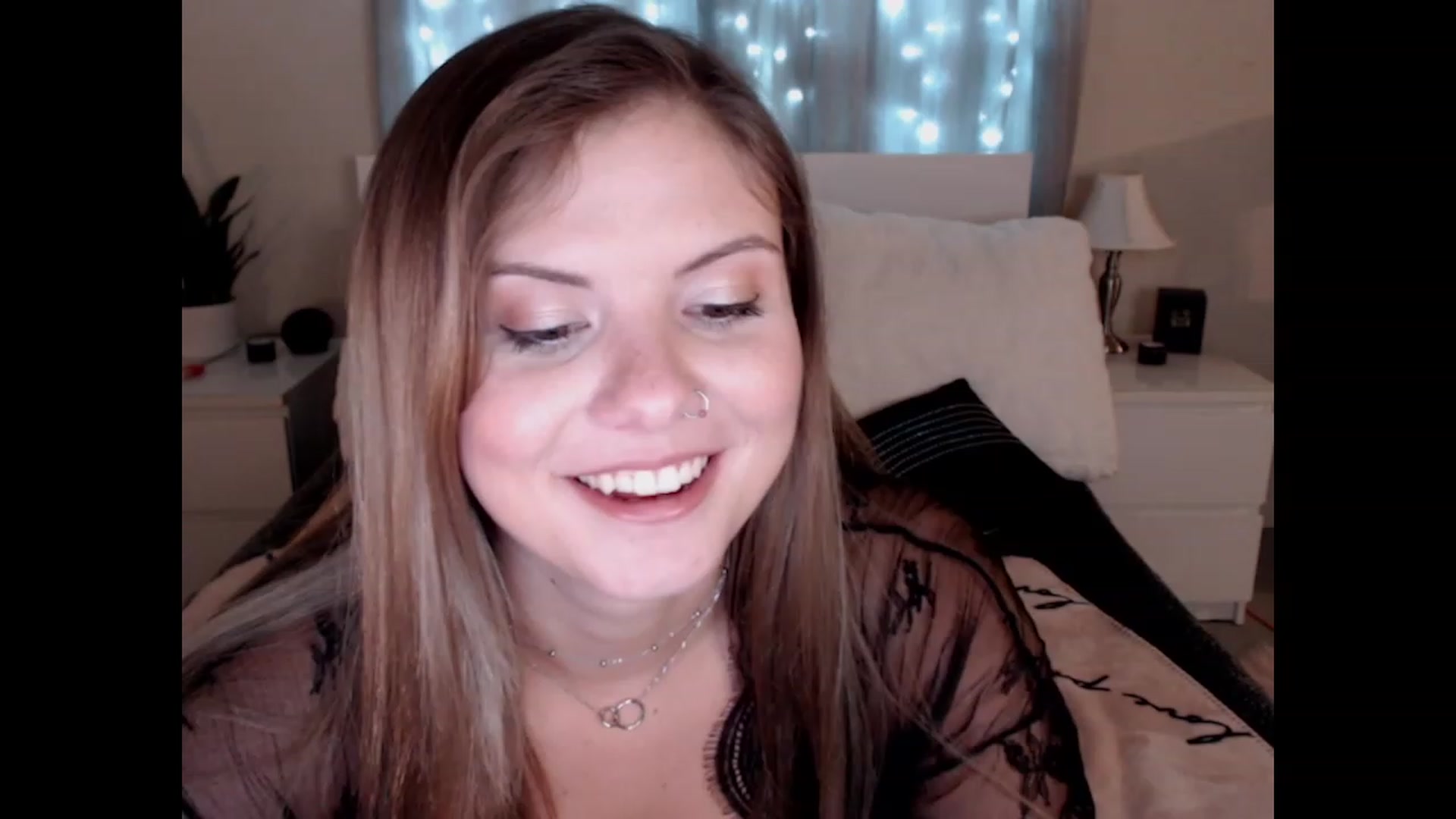 Gallery image thumbnail from Maddz_Jo's myfreecams stream on, 08/20/2023, 06:11 image 7 of 20