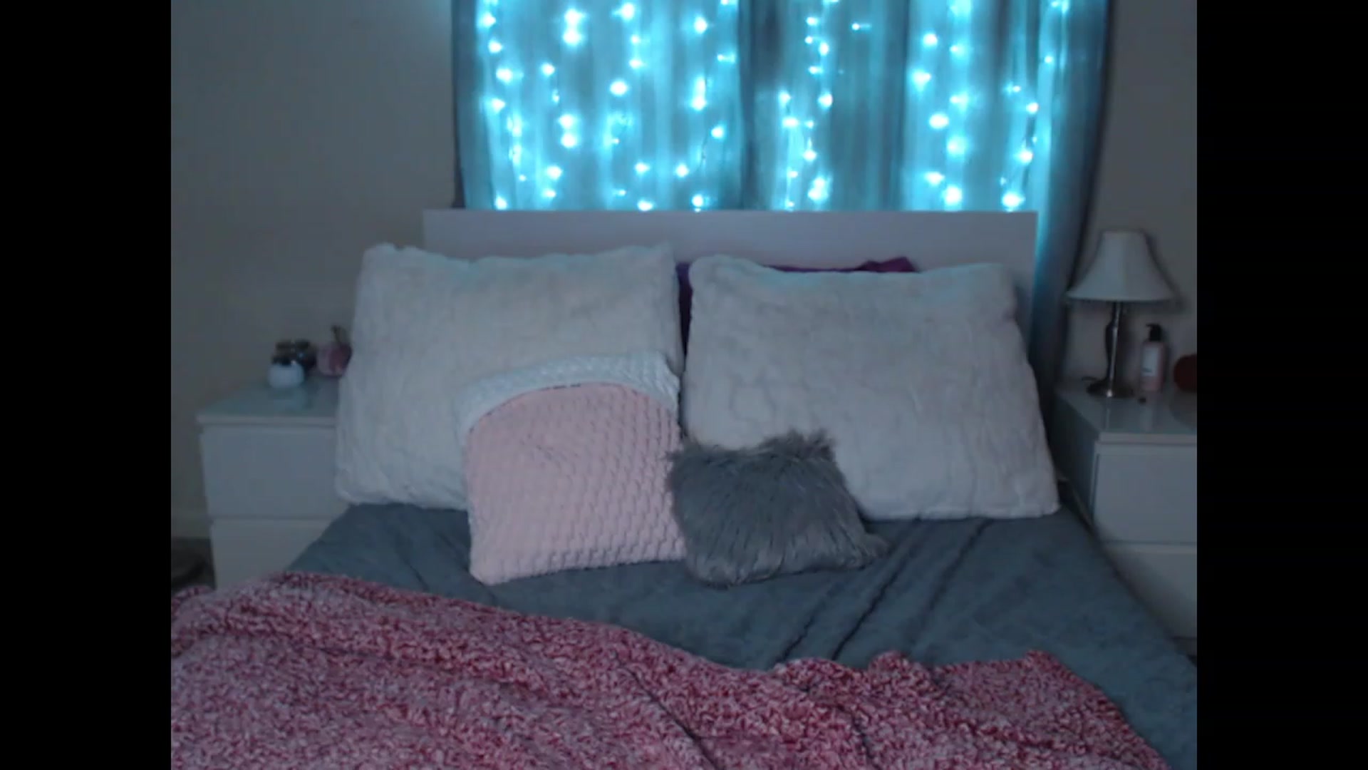 Gallery image thumbnail from Maddz_Jo's myfreecams stream on, 10/19/2023, 06:23 image 17 of 20