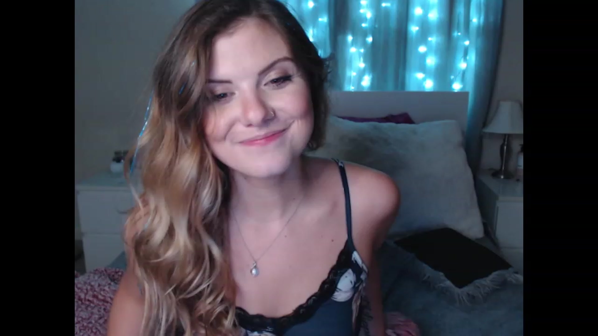 Gallery image thumbnail from Maddz_Jo's myfreecams stream on, 10/19/2023, 06:36 image 14 of 20