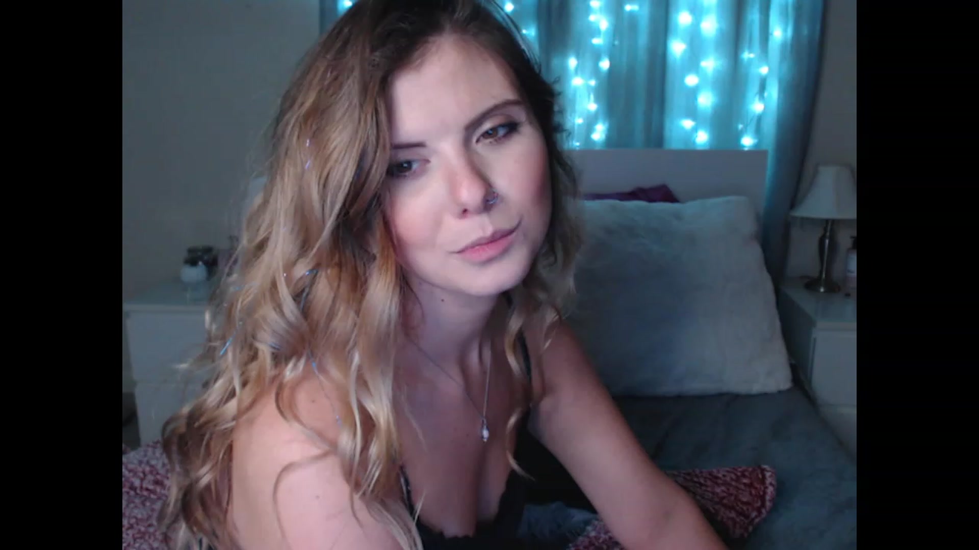Gallery image thumbnail from Maddz_Jo's myfreecams stream on, 10/19/2023, 06:36 image 11 of 20