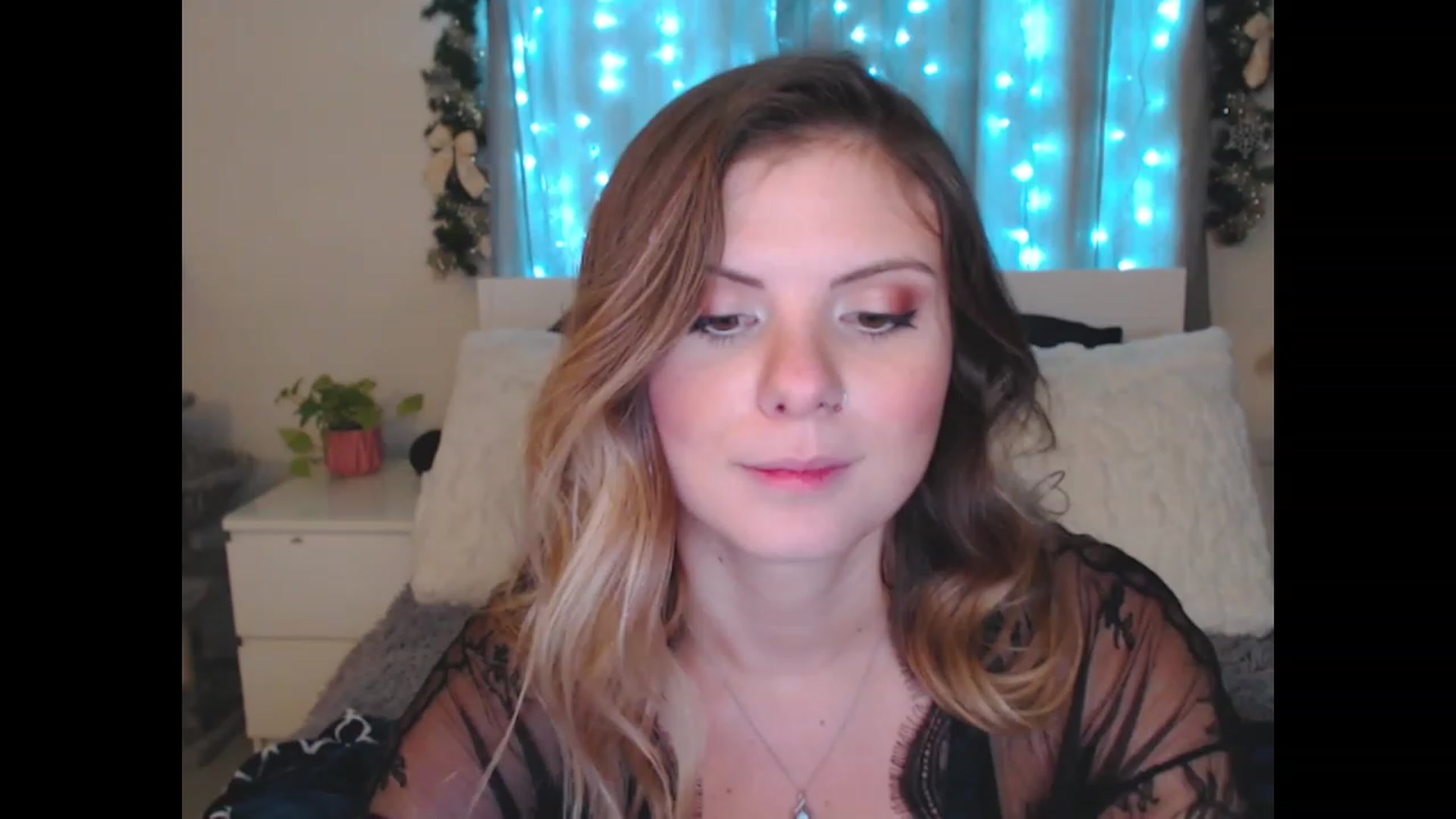 Gallery image thumbnail from Maddz_Jo's myfreecams stream on, 12/03/2023, 08:20 image 14 of 20