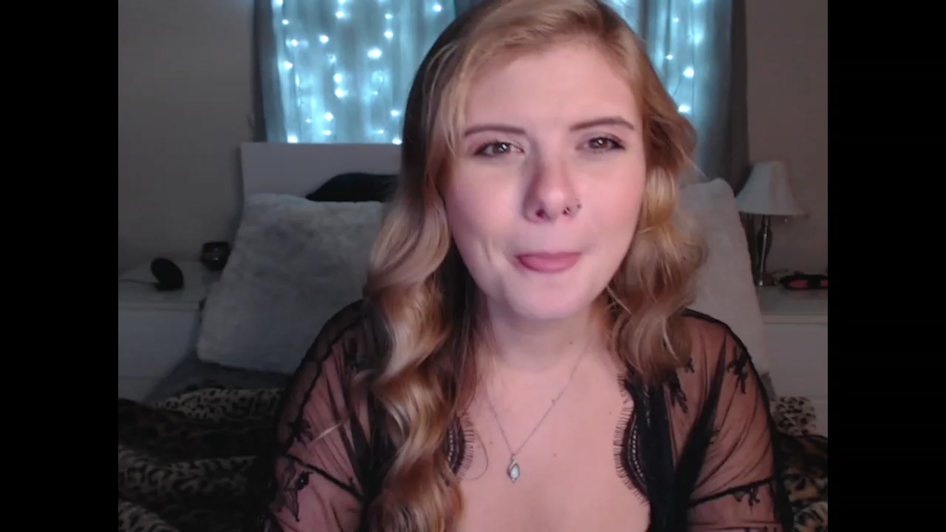 Gallery image thumbnail from Maddz_Jo's myfreecams stream on, 01/15/2024, 07:10 image 16 of 20