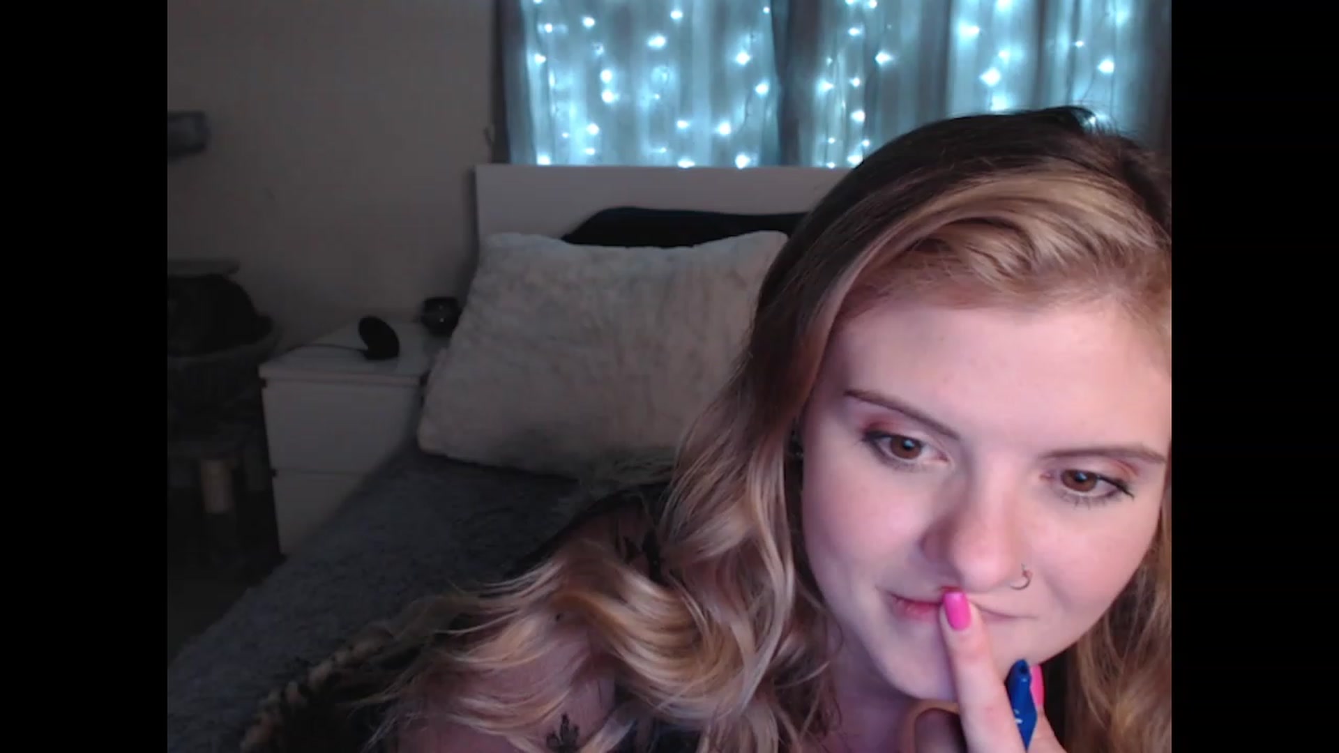 Gallery image thumbnail from Maddz_Jo's myfreecams stream on, 01/15/2024, 11:29 image 15 of 20